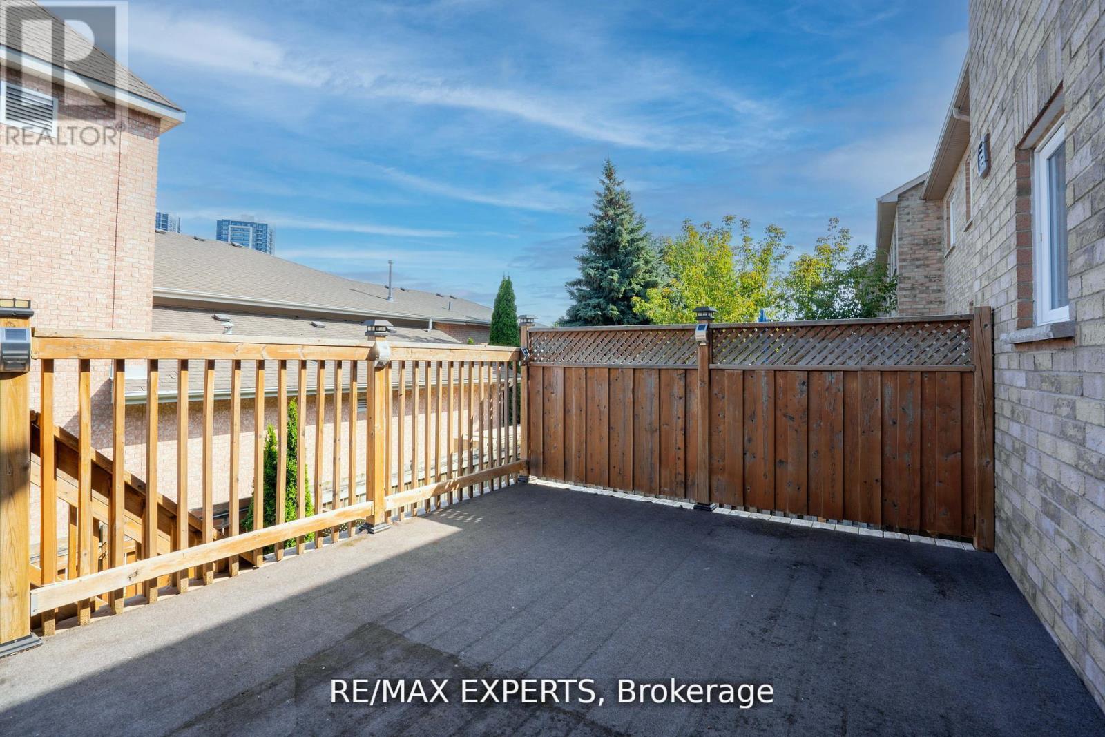 32 - 19 Foxchase Avenue, Vaughan, Ontario  L4L 9M9 - Photo 20 - N12487193