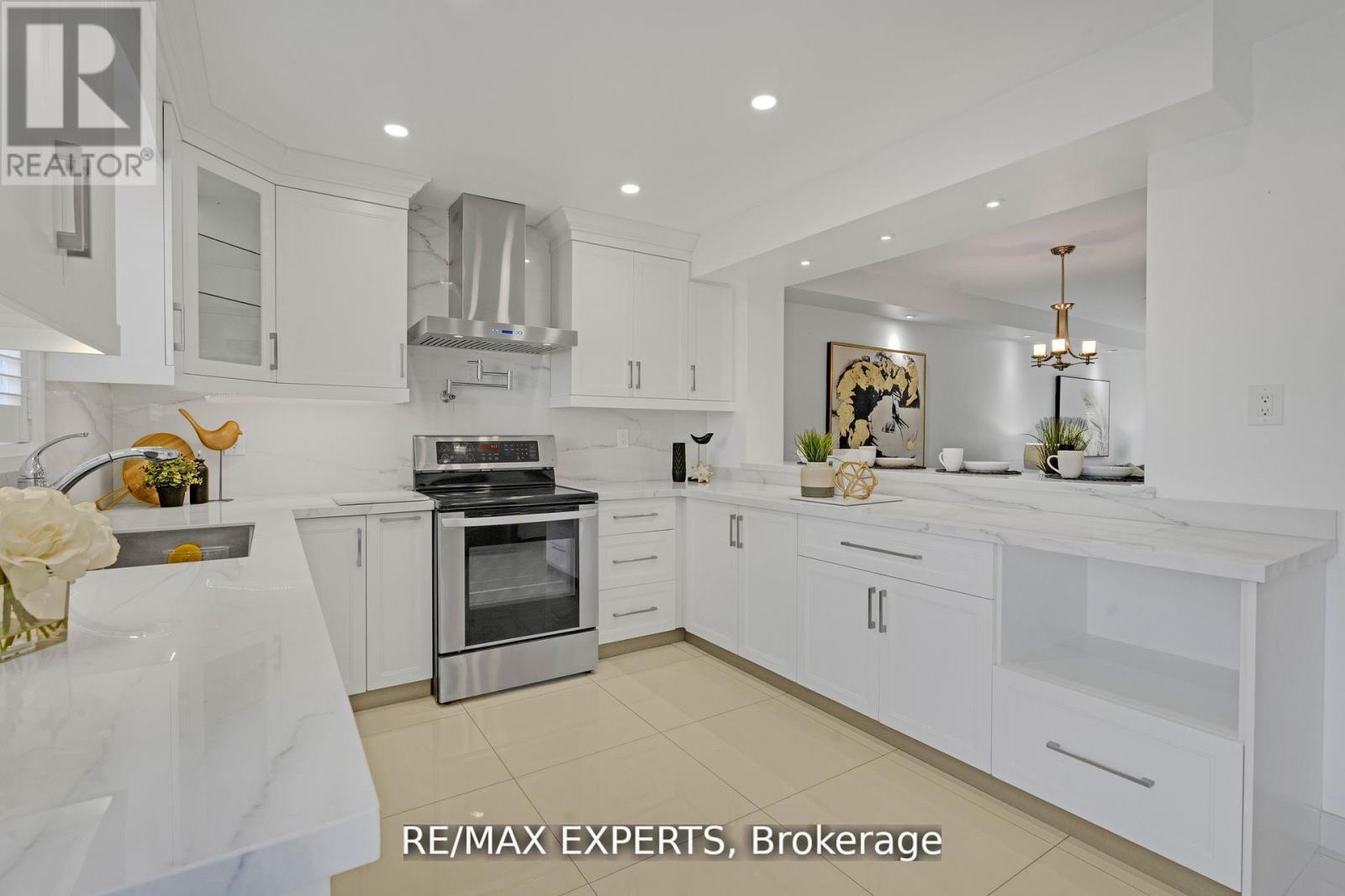 32 - 19 Foxchase Avenue, Vaughan, Ontario  L4L 9M9 - Photo 6 - N12487193