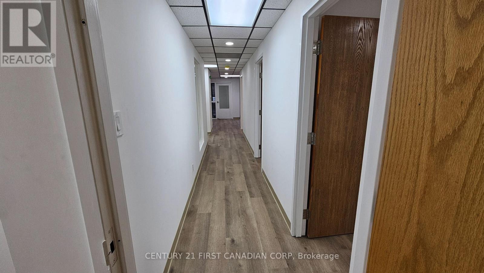 394 Wharncliffe Road S, London South (South G), Ontario  N6J 2M4 - Photo 9 - X12487249