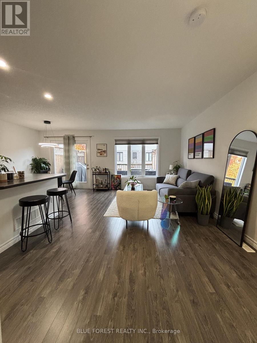 48 - 3399 Castle Rock Place, London South (South W), Ontario  N6L 0C8 - Photo 3 - X12487349