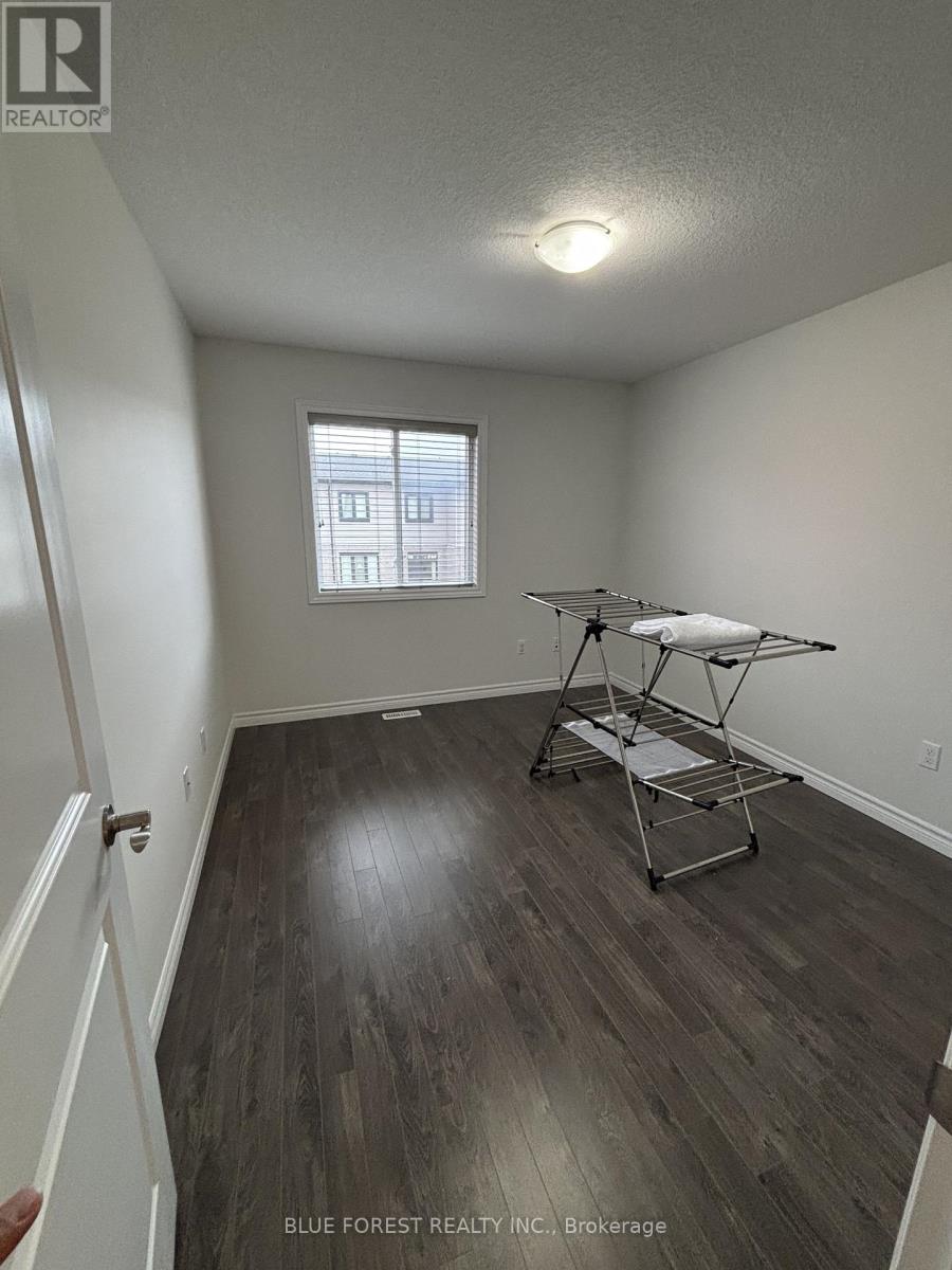 48 - 3399 Castle Rock Place, London South (South W), Ontario  N6L 0C8 - Photo 9 - X12487349