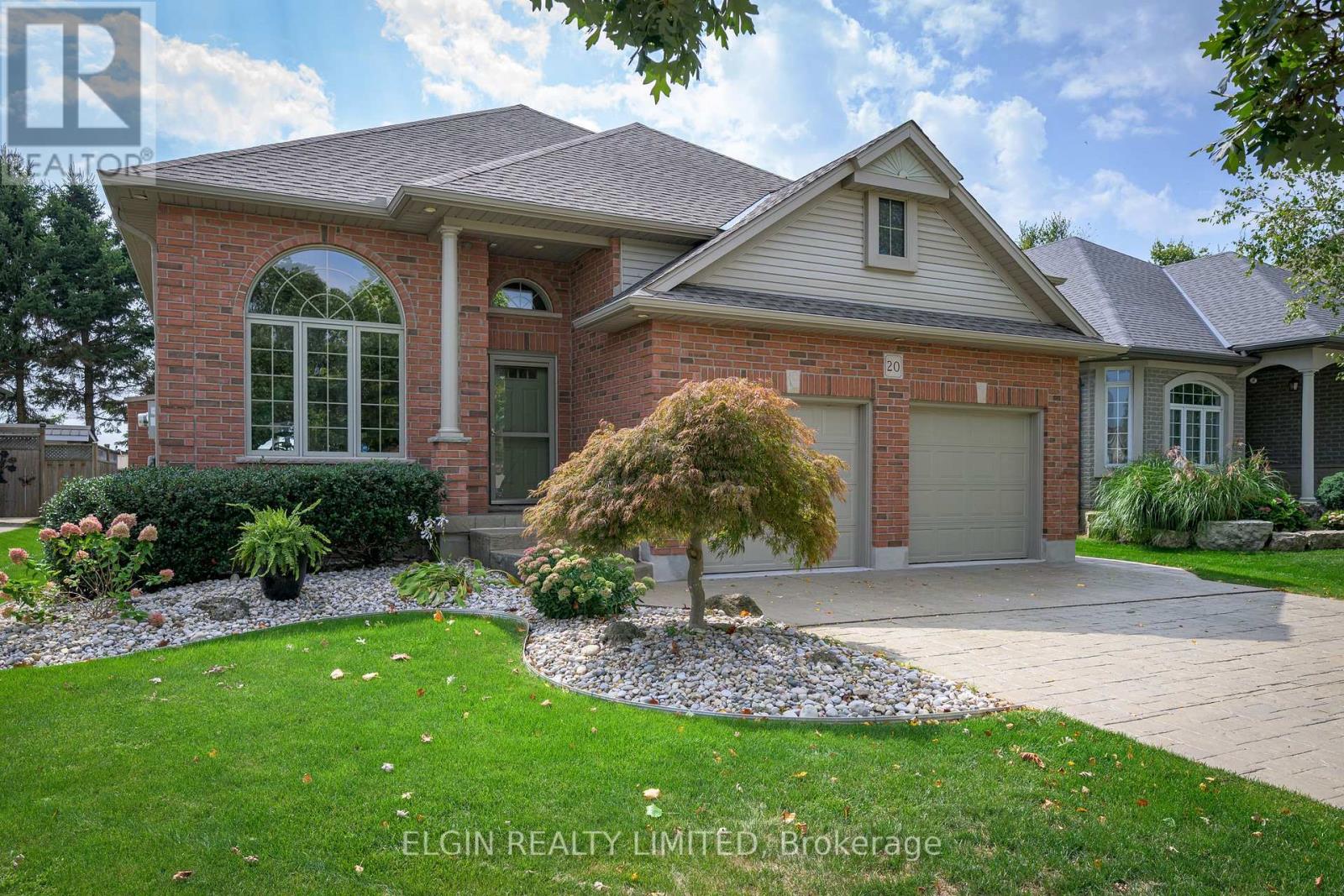 20 Beechwood Circle, St. Thomas, Ontario  N5R 6K4 - Photo 2 - X12487375