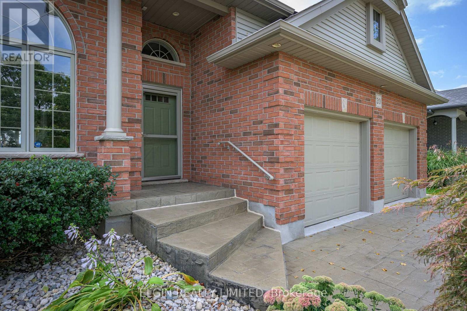 20 Beechwood Circle, St. Thomas, Ontario  N5R 6K4 - Photo 3 - X12487375