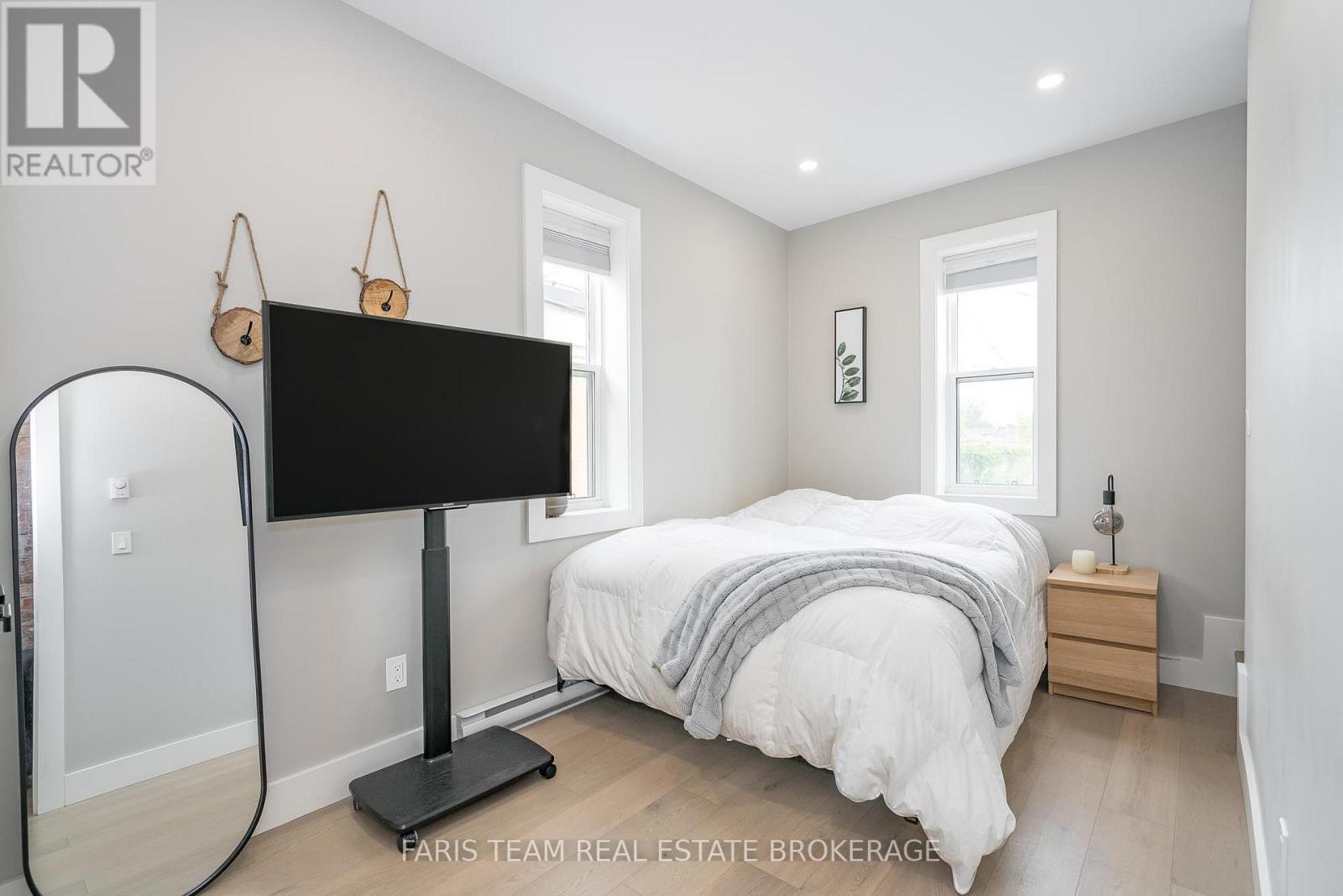 102 Main Street, Penetanguishene, Ontario  L9M 1T5 - Photo 20 - S12487171