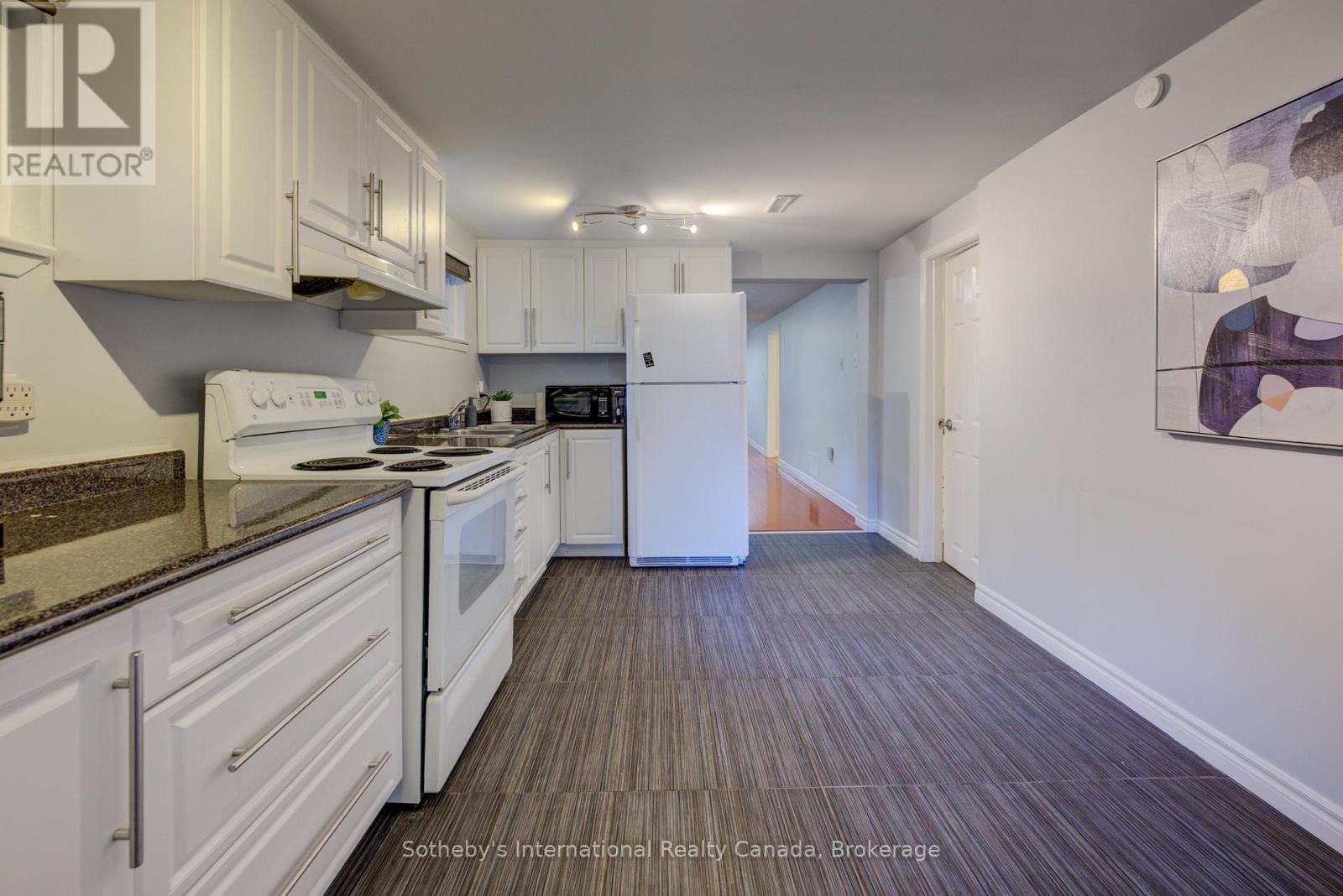 400 Cherokee Boulevard, Toronto, Ontario  M2H 2W7 - Photo 25 - C12487277