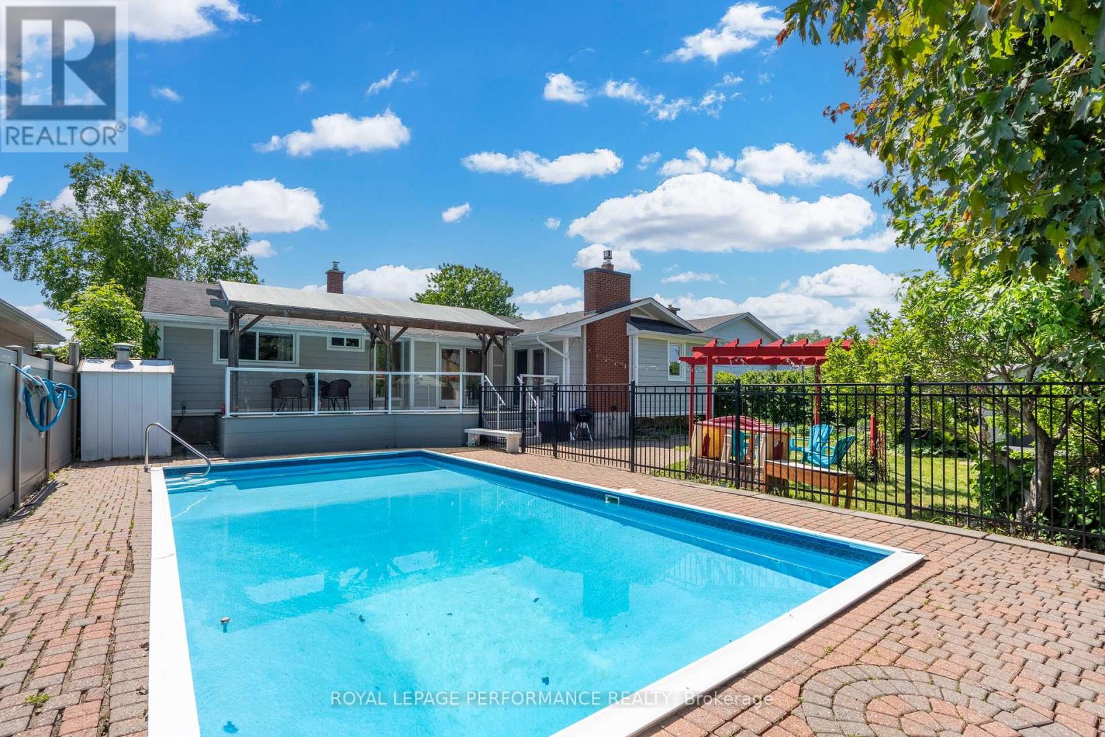 1369 Fontenay Crescent, Ottawa, Ontario  K1V 7K5 - Photo 26 - X12487233