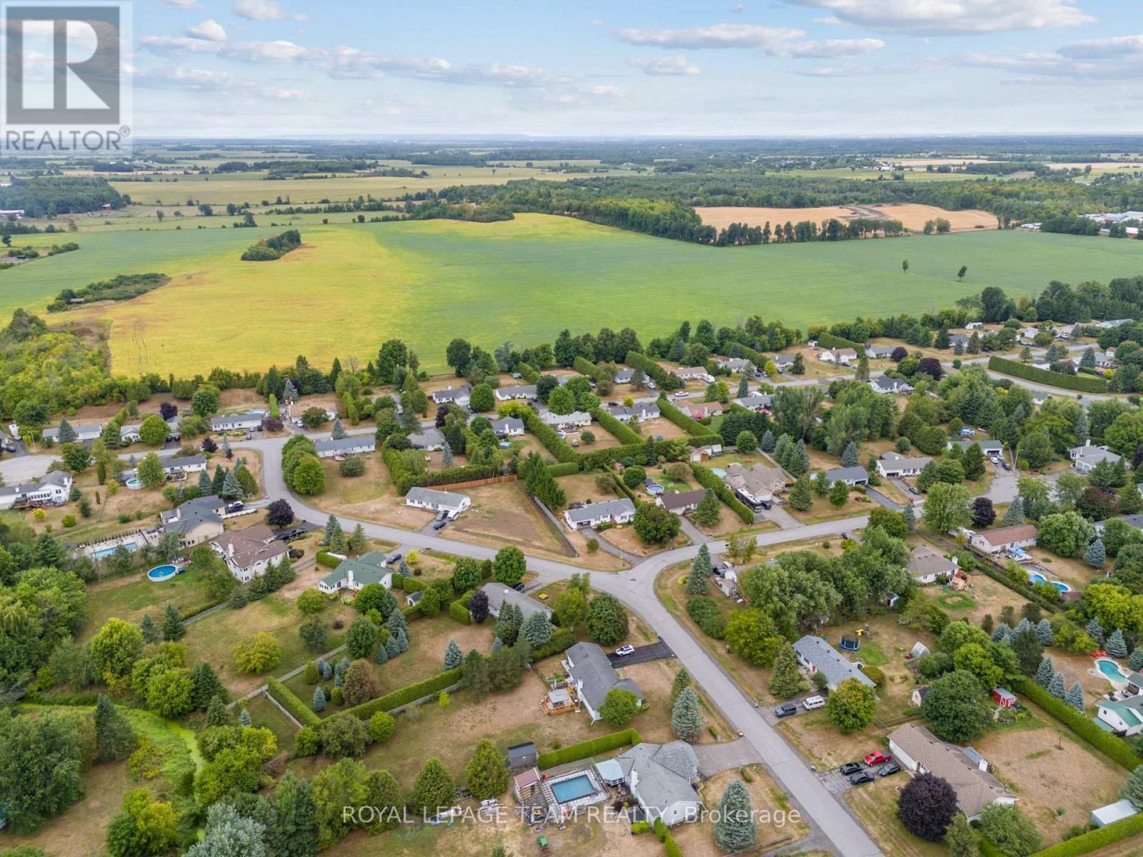 2248 Wallingford Way, Ottawa, Ontario  K0A 2T0 - Photo 40 - X12487263