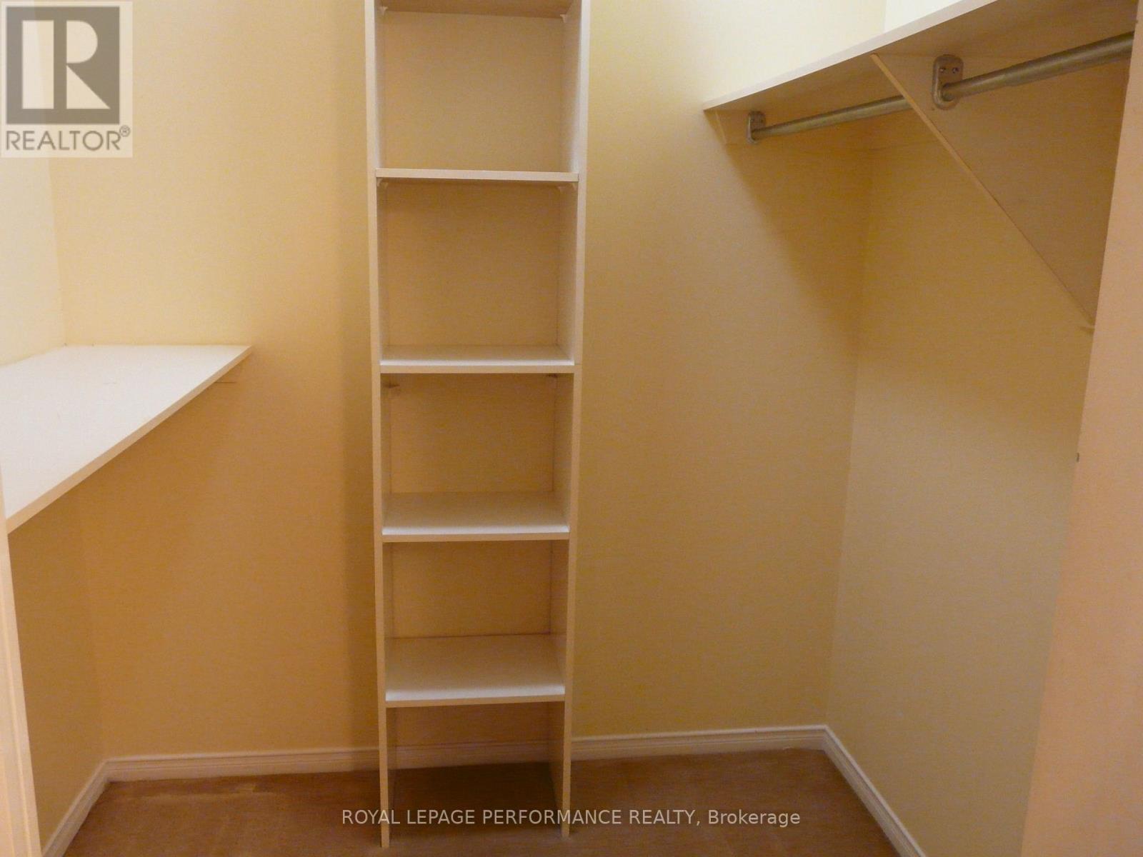 1172 Foxborough Private, Ottawa, Ontario  K1J 1E2 - Photo 21 - X12487305