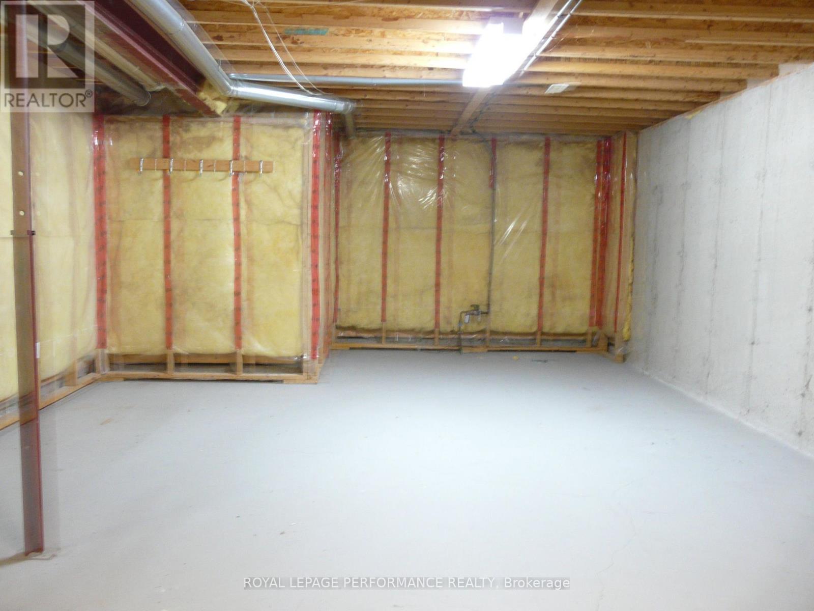 1172 Foxborough Private, Ottawa, Ontario  K1J 1E2 - Photo 30 - X12487305