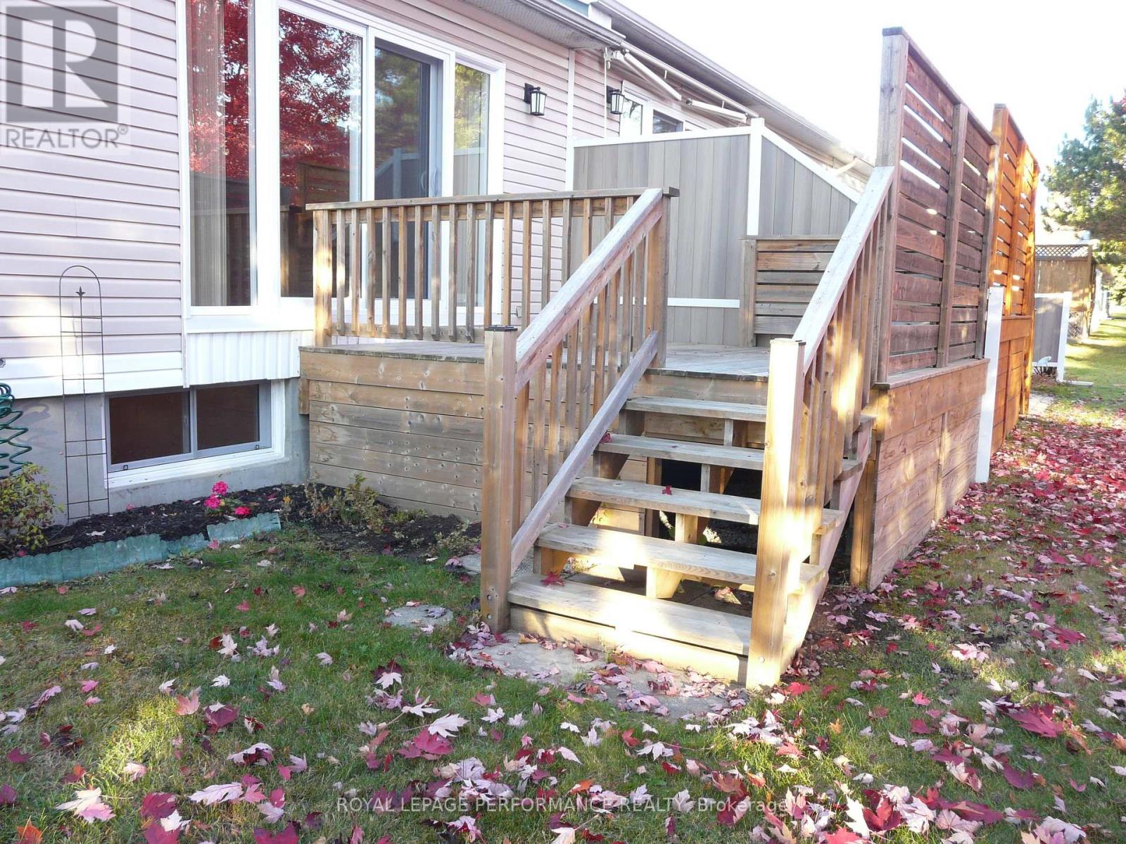 1172 Foxborough Private, Ottawa, Ontario  K1J 1E2 - Photo 32 - X12487305