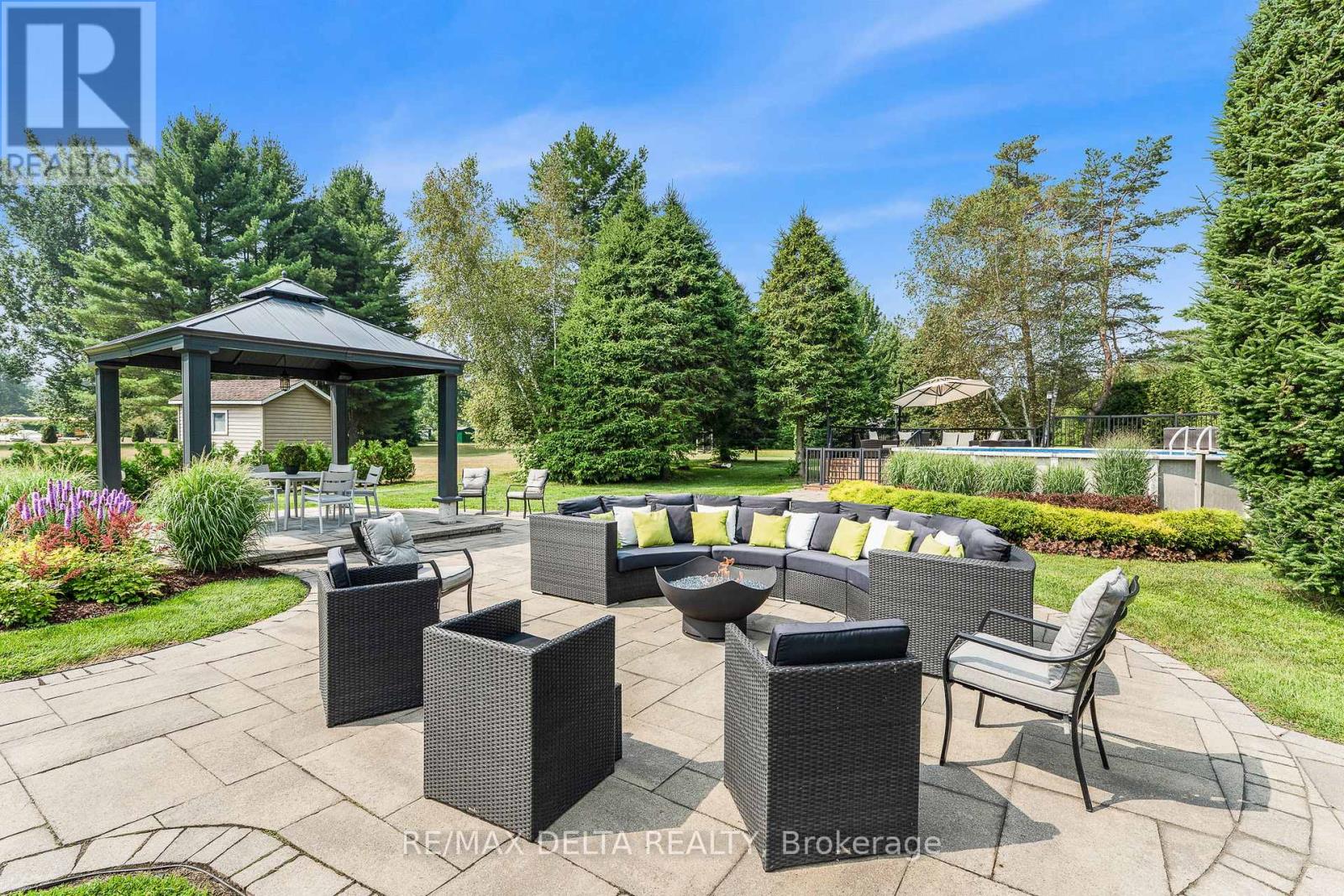 85 Leduc Street, Alfred And Plantagenet, Ontario  K0B 1A0 - Photo 8 - X12487308