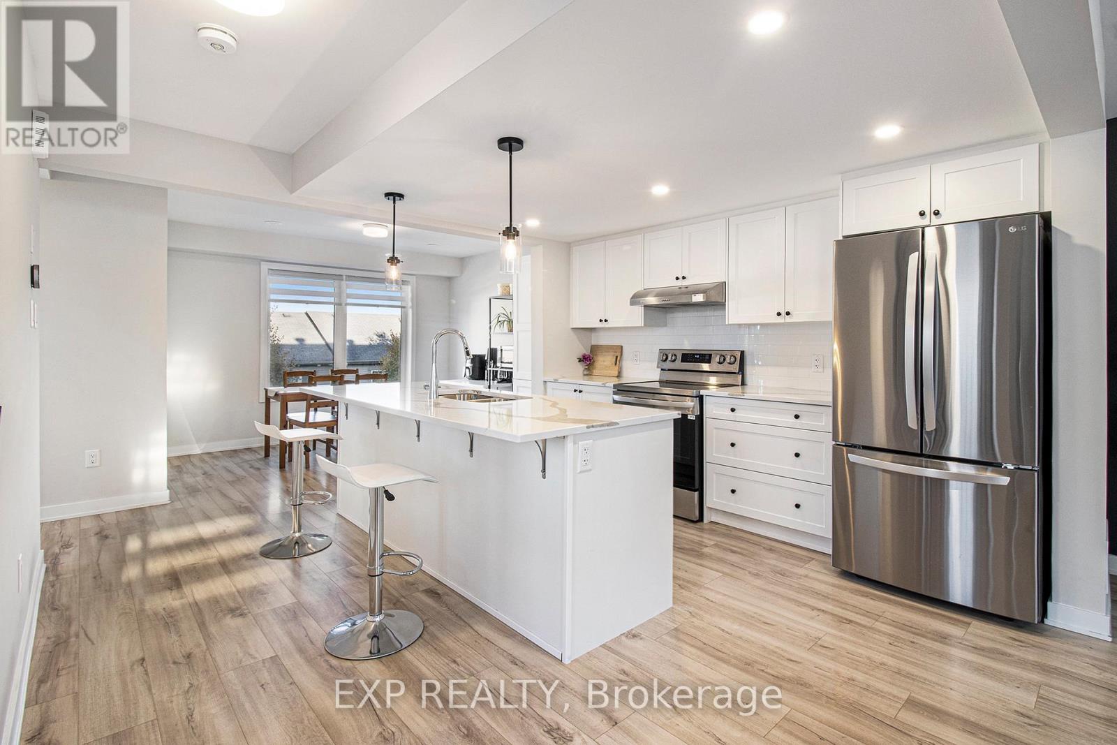 754 Kinstead Private, Ottawa, Ontario  K2S 3B3 - Photo 14 - X12487328