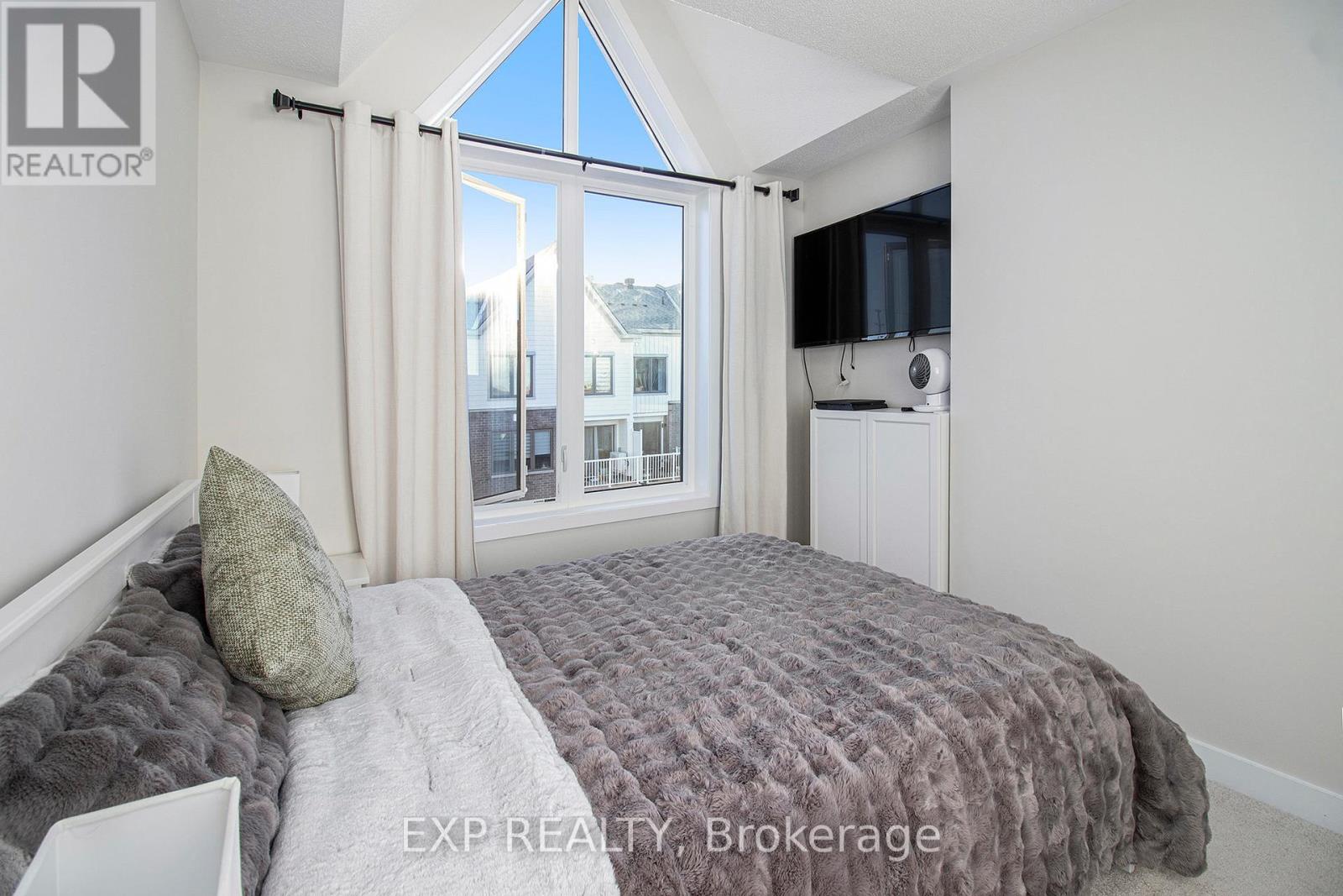 754 Kinstead Private, Ottawa, Ontario  K2S 3B3 - Photo 19 - X12487328