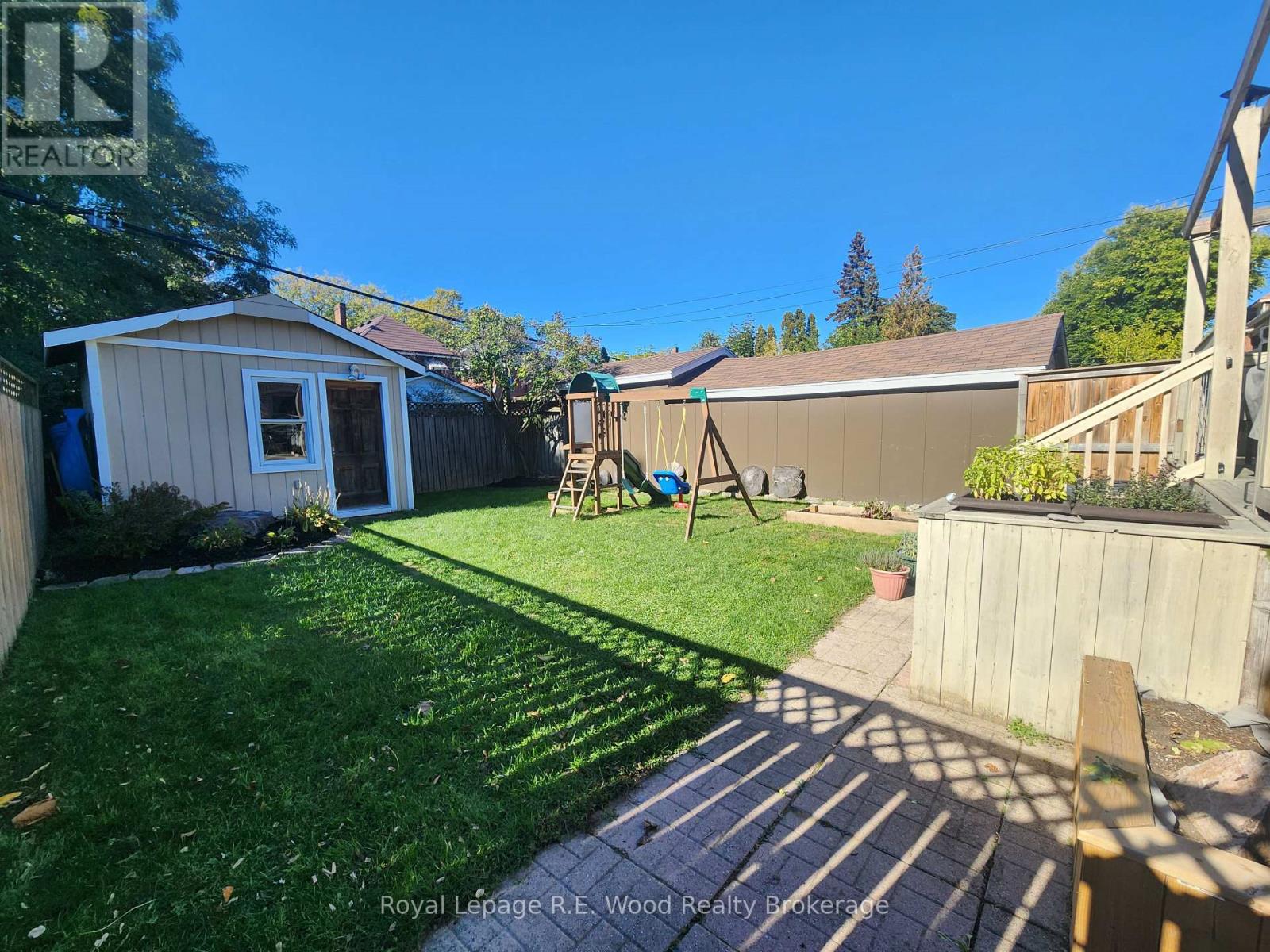 252 Graham Avenue S, Hamilton, Ontario  L8K 2M6 - Photo 19 - X12487364