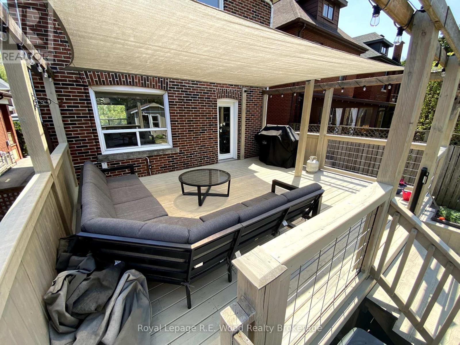 252 Graham Avenue S, Hamilton, Ontario  L8K 2M6 - Photo 20 - X12487364