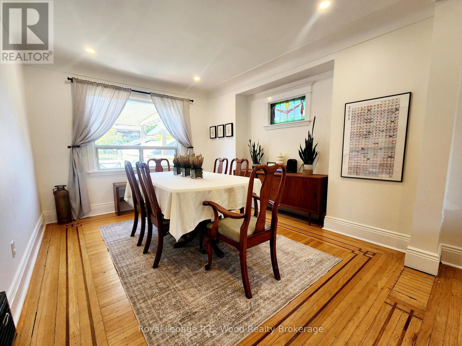 252 Graham Avenue S, Hamilton, Ontario  L8K 2M6 - Photo 7 - X12487364