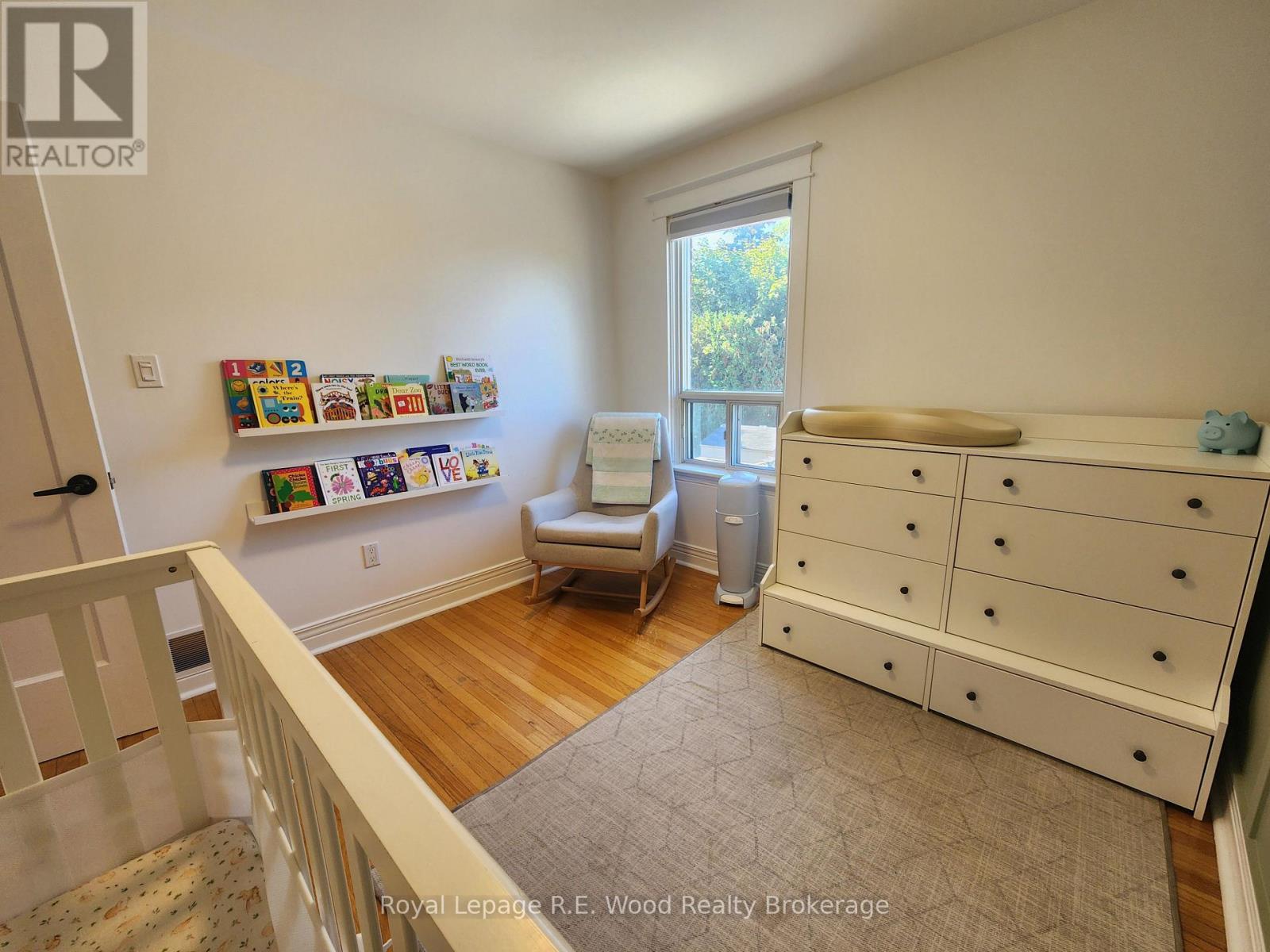 252 Graham Avenue S, Hamilton, Ontario  L8K 2M6 - Photo 9 - X12487364