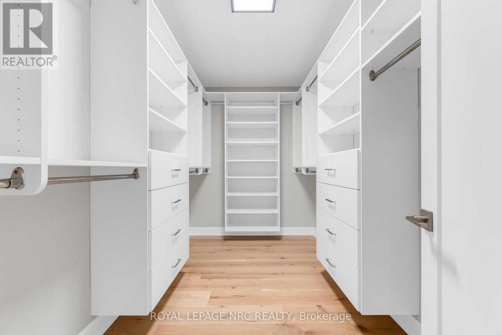 21 Singer Street, Thorold, Ontario  L2V 0E9 - Photo 37 - X12487292