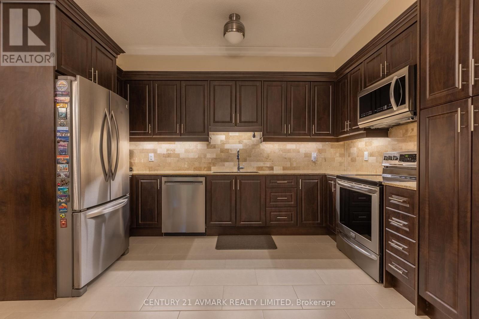 228 - 8111 Forest Glen Drive, Niagara Falls (Mt. Carmel), Ontario  L2H 2Y7 - Photo 10 - X12487302