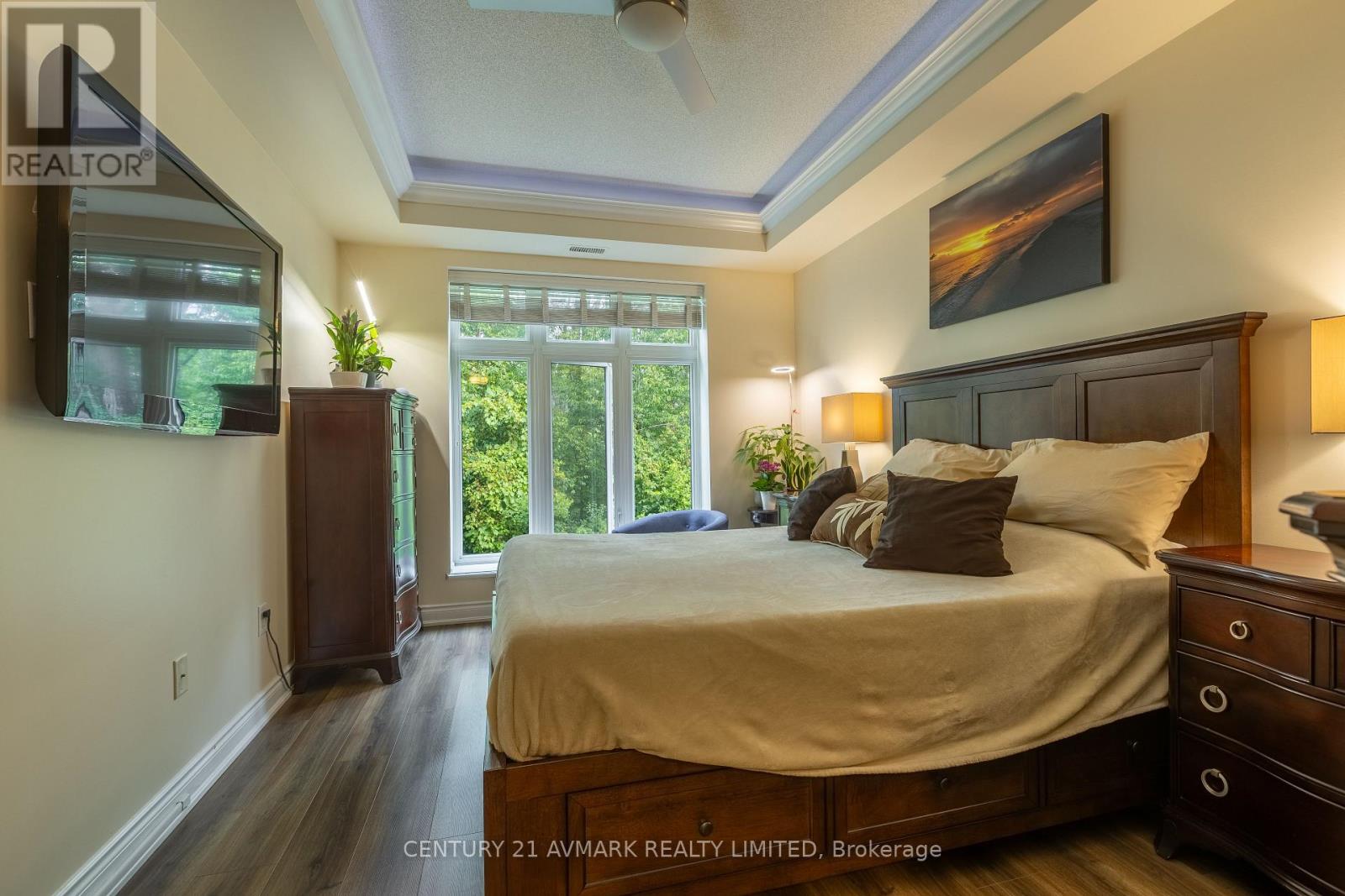 228 - 8111 Forest Glen Drive, Niagara Falls (Mt. Carmel), Ontario  L2H 2Y7 - Photo 6 - X12487302