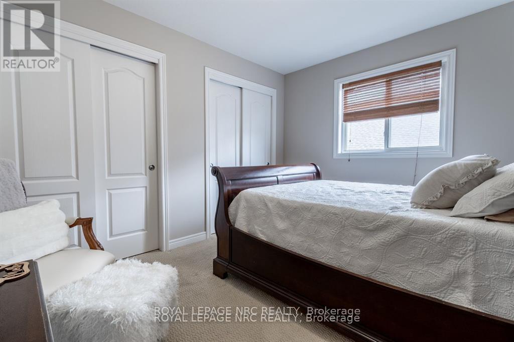 8665 Westport Drive, Niagara Falls (Forestview), Ontario  L2H 0A3 - Photo 33 - X12487337