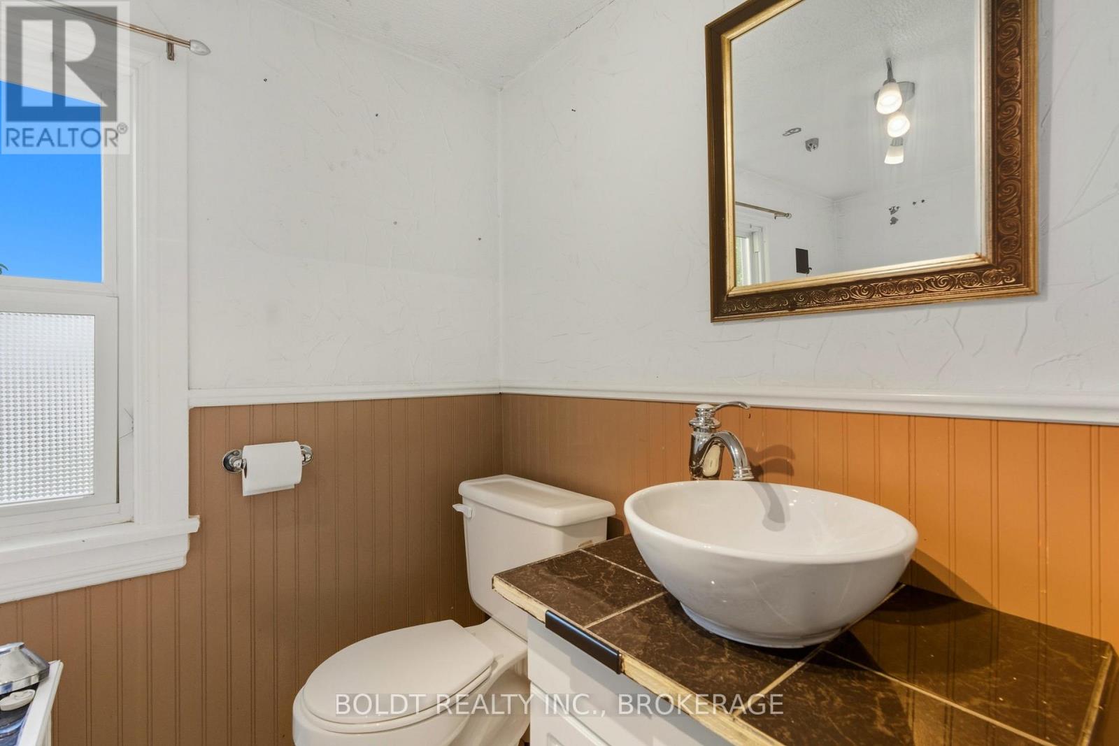 26 Currie Street, St. Catharines, Ontario  L2M 5M6 - Photo 29 - X12487371