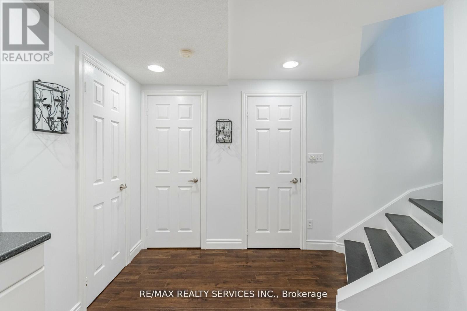 5749 Greensboro Drive, Mississauga, Ontario  L5M 5T8 - Photo 29 - W12487158