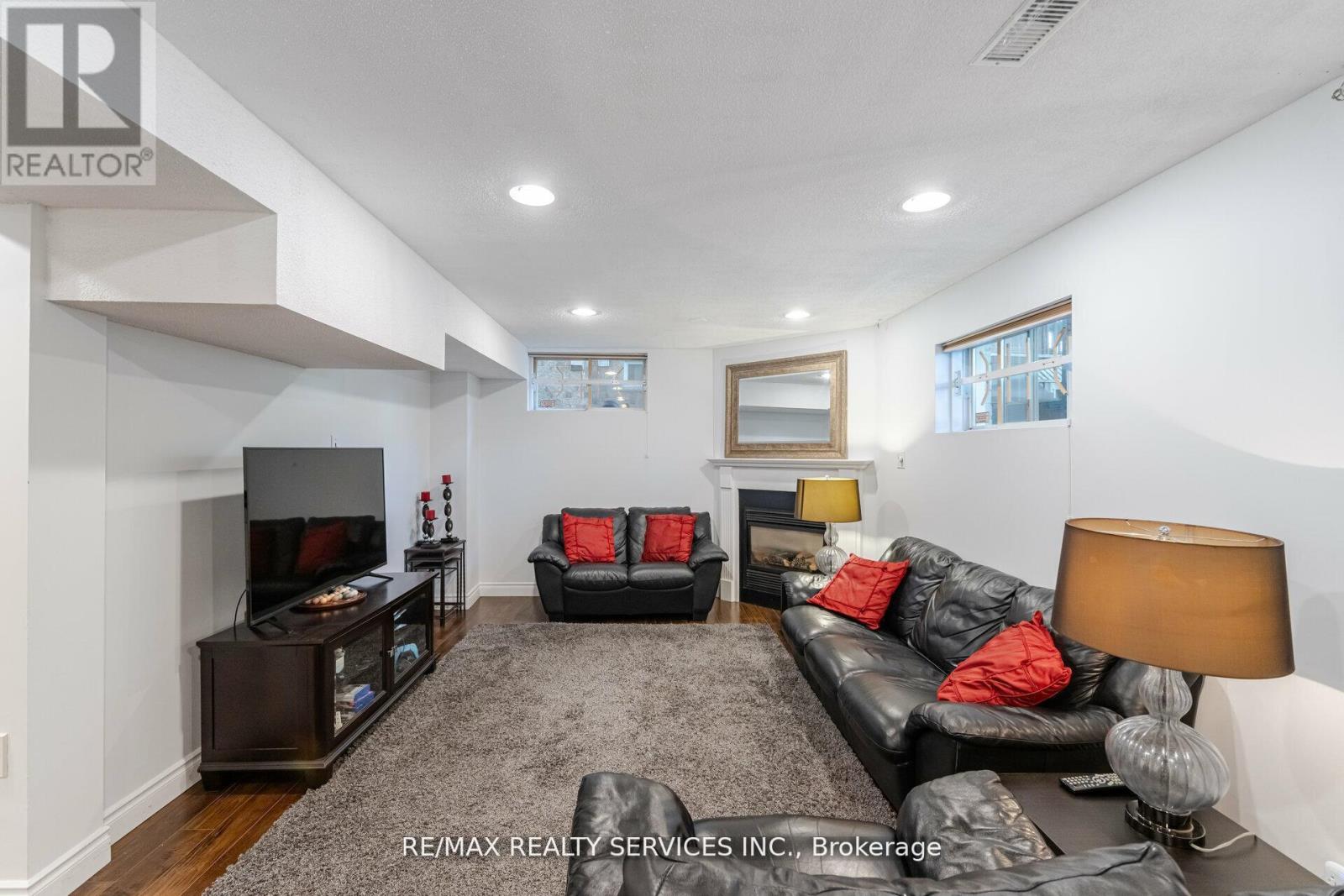 5749 Greensboro Drive, Mississauga, Ontario  L5M 5T8 - Photo 37 - W12487158