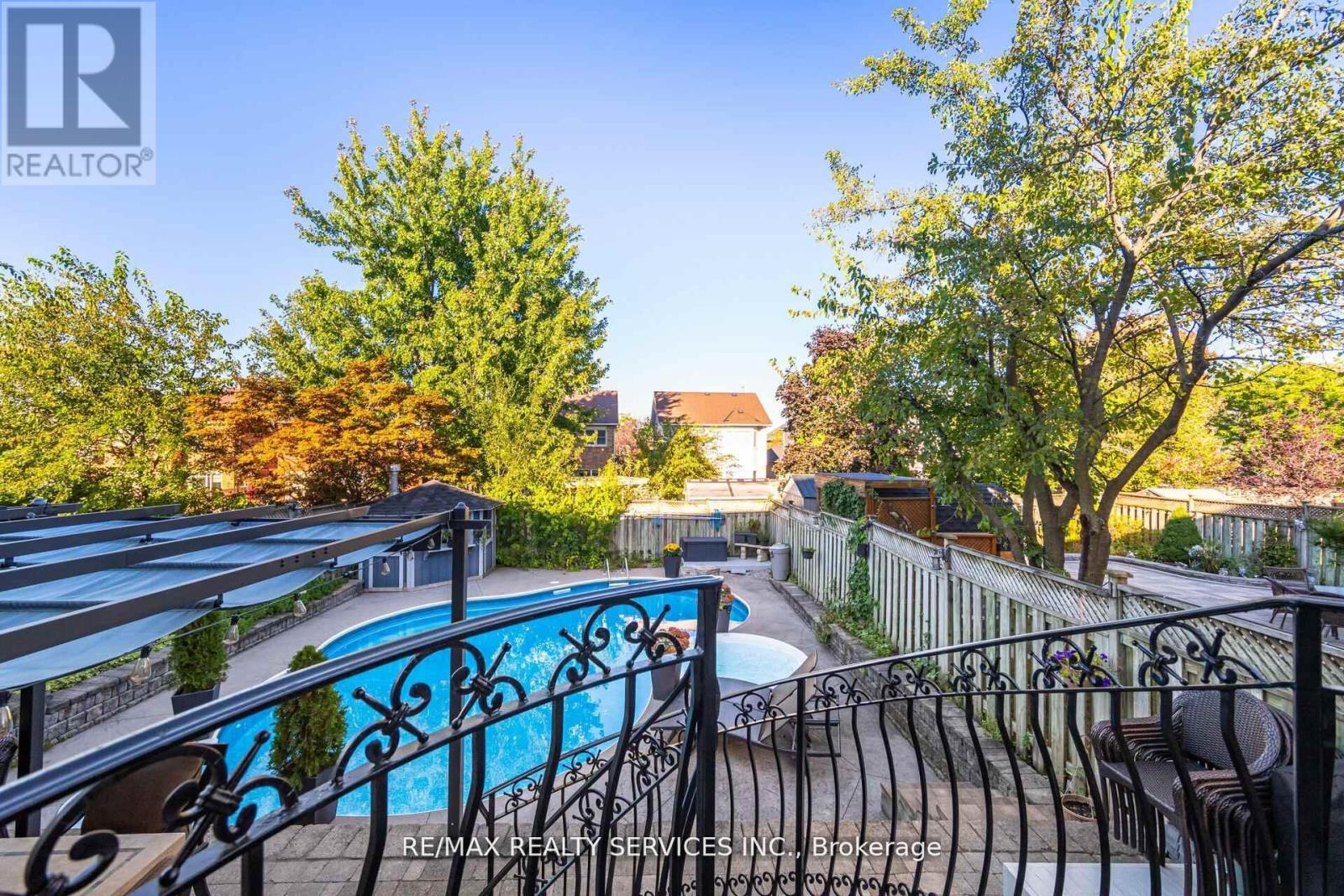 5749 Greensboro Drive, Mississauga, Ontario  L5M 5T8 - Photo 40 - W12487158