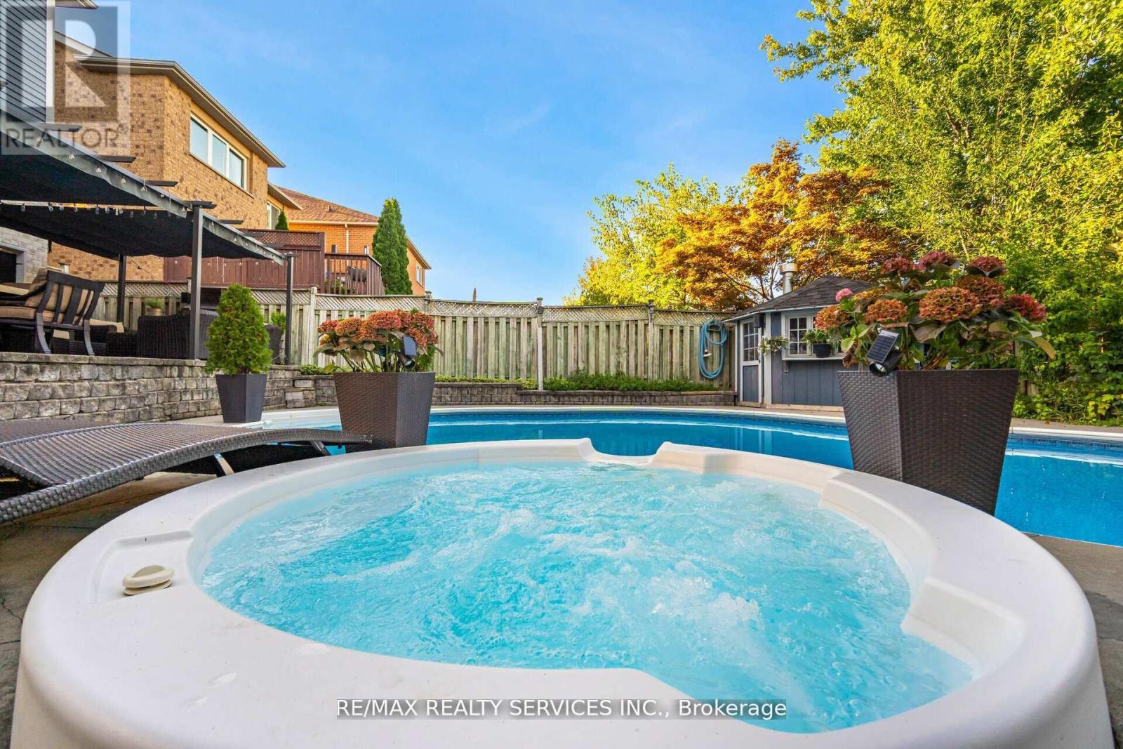 5749 Greensboro Drive, Mississauga, Ontario  L5M 5T8 - Photo 48 - W12487158