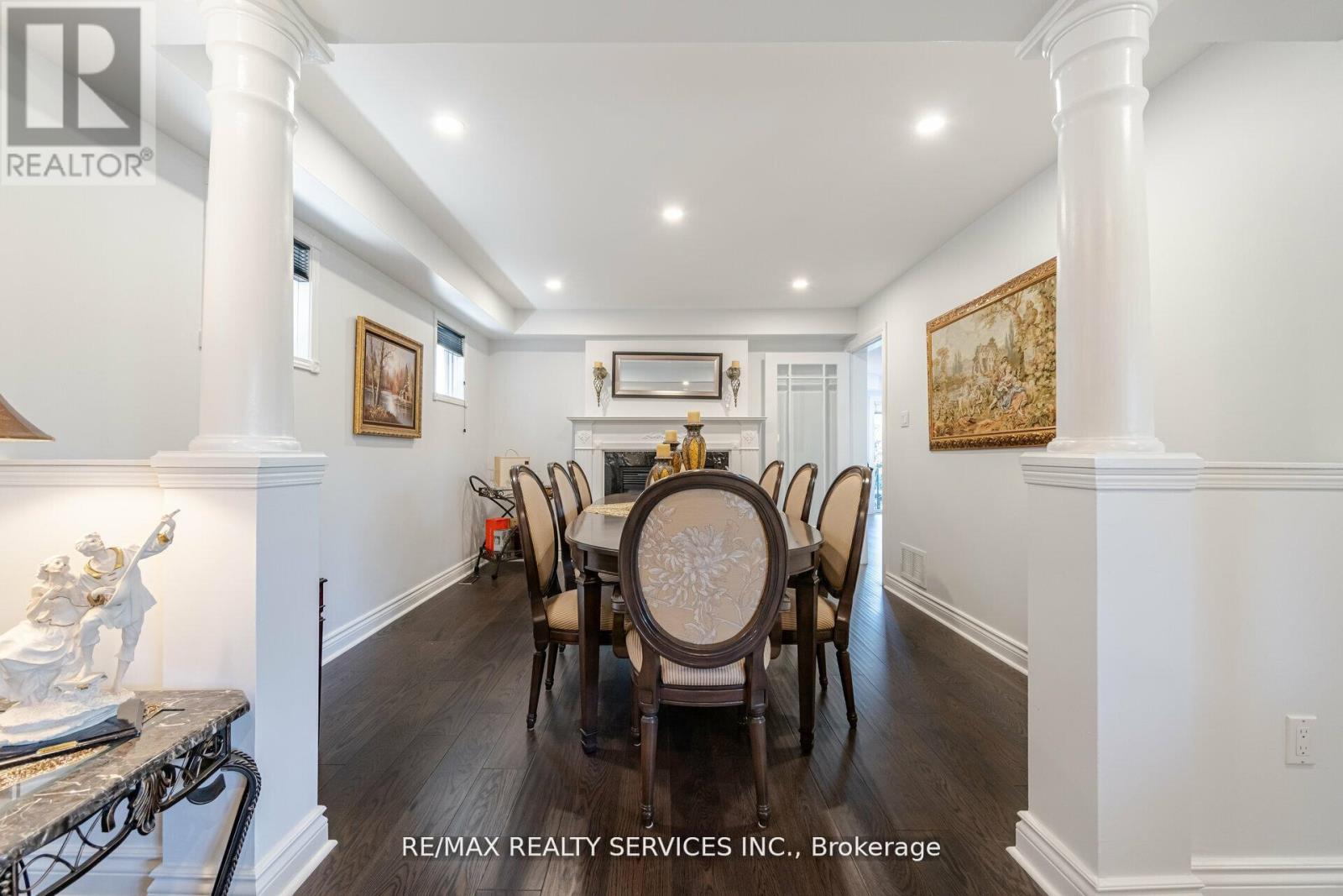 5749 Greensboro Drive, Mississauga, Ontario  L5M 5T8 - Photo 7 - W12487158