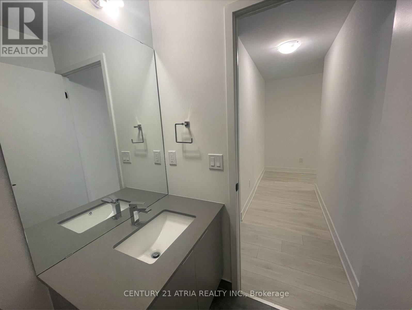 463 - 2481 Taunton Road, Oakville (Ro River Oaks), Ontario  L6H 3R7 - Photo 18 - W12487159