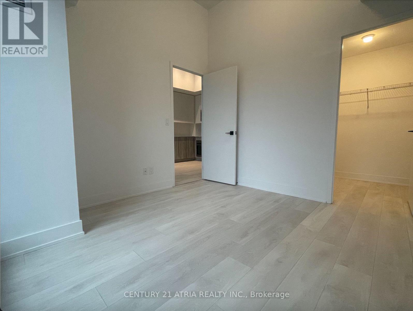 463 - 2481 Taunton Road, Oakville (Ro River Oaks), Ontario  L6H 3R7 - Photo 6 - W12487159