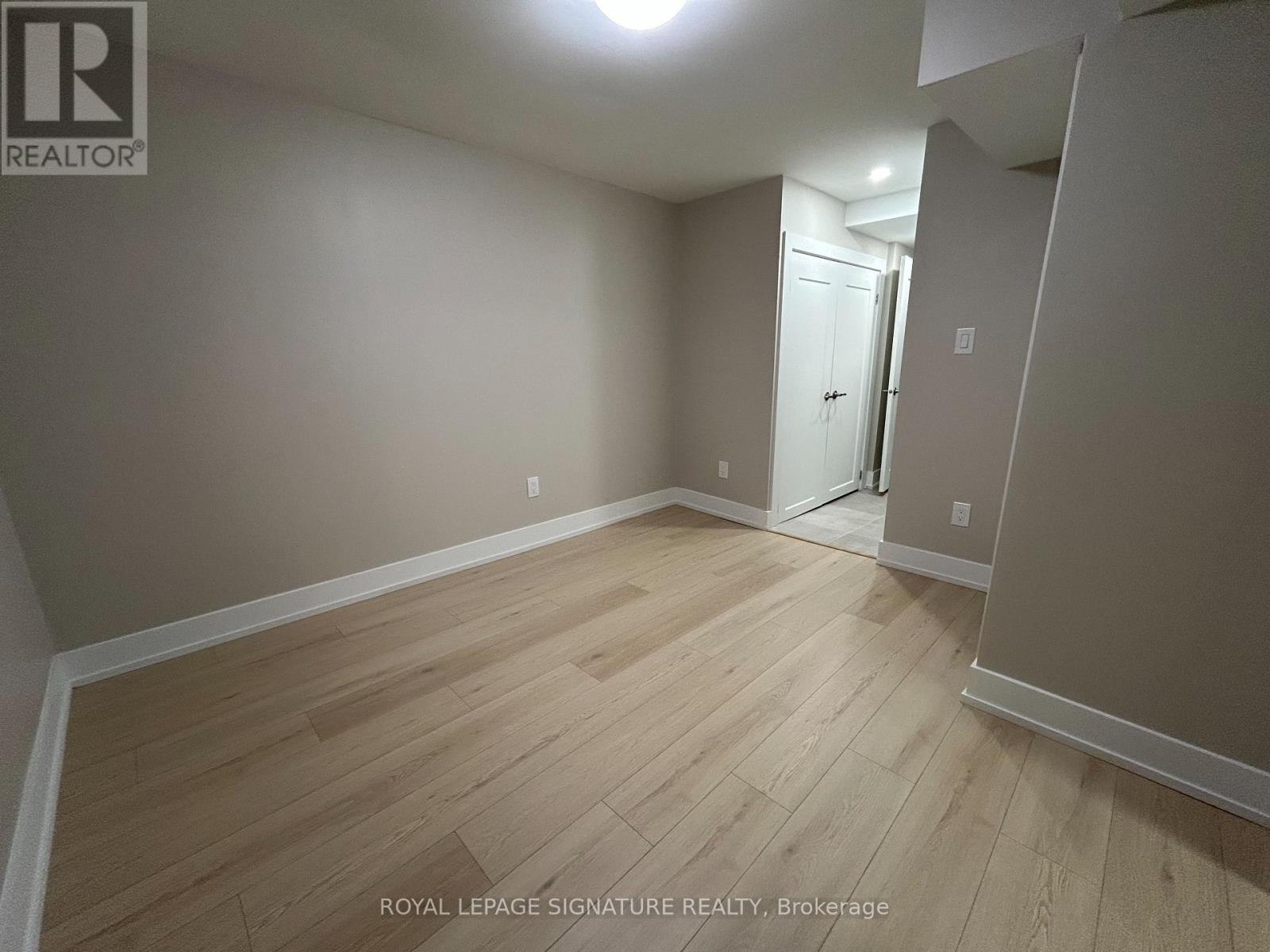 467 Fendalton Street, Mississauga (Cooksville), Ontario  L5B 2L8 - Photo 16 - W12487170