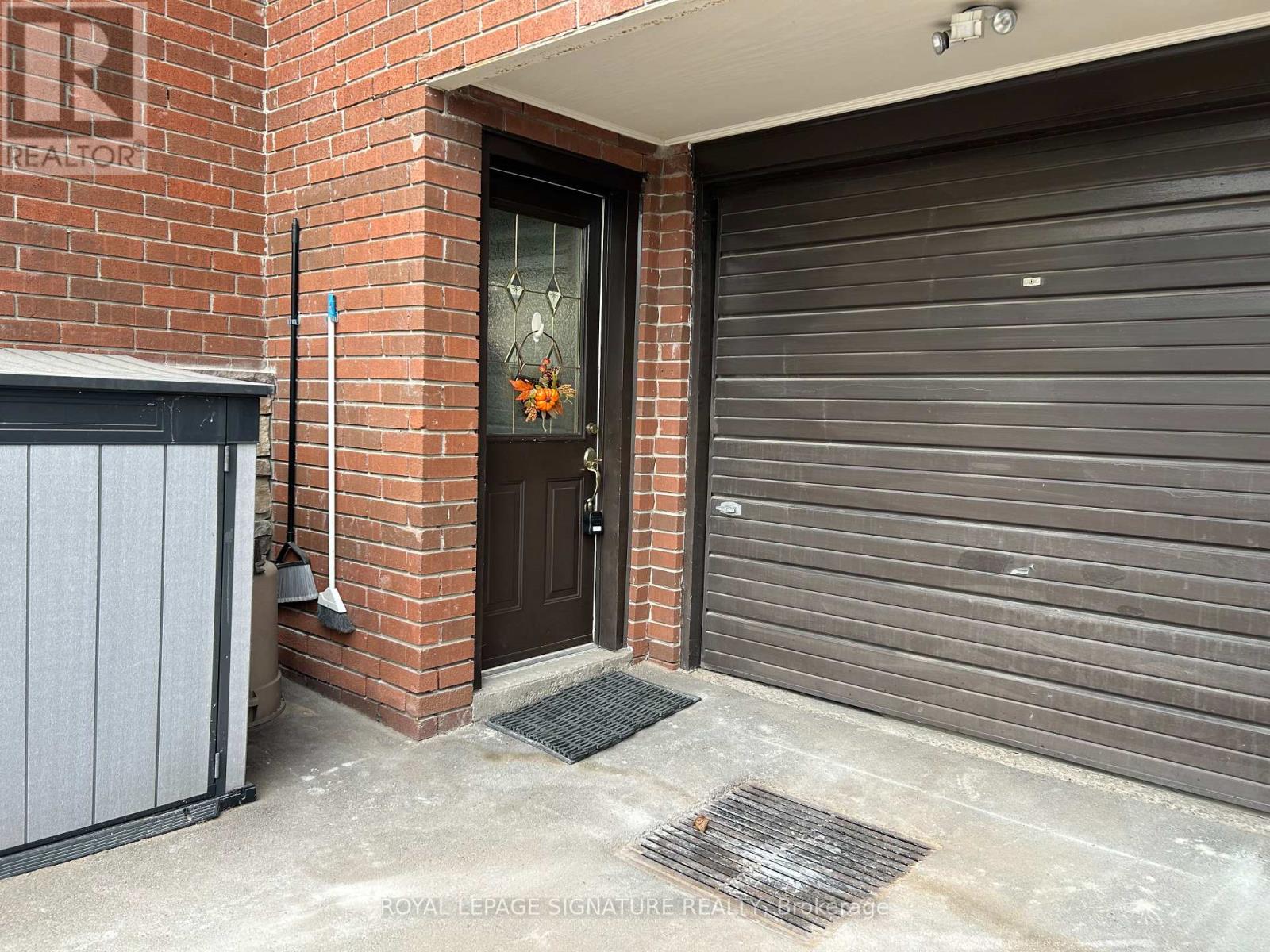 467 Fendalton Street, Mississauga (Cooksville), Ontario  L5B 2L8 - Photo 2 - W12487170