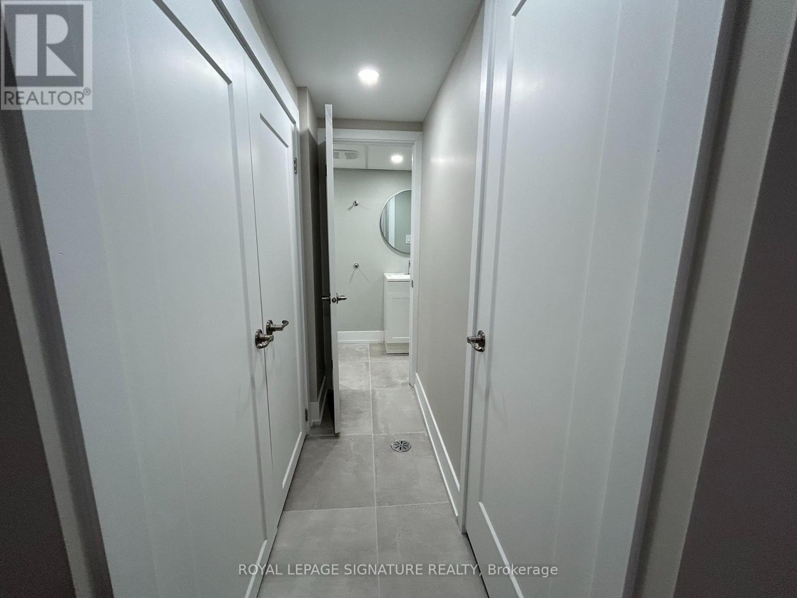 467 Fendalton Street, Mississauga (Cooksville), Ontario  L5B 2L8 - Photo 20 - W12487170