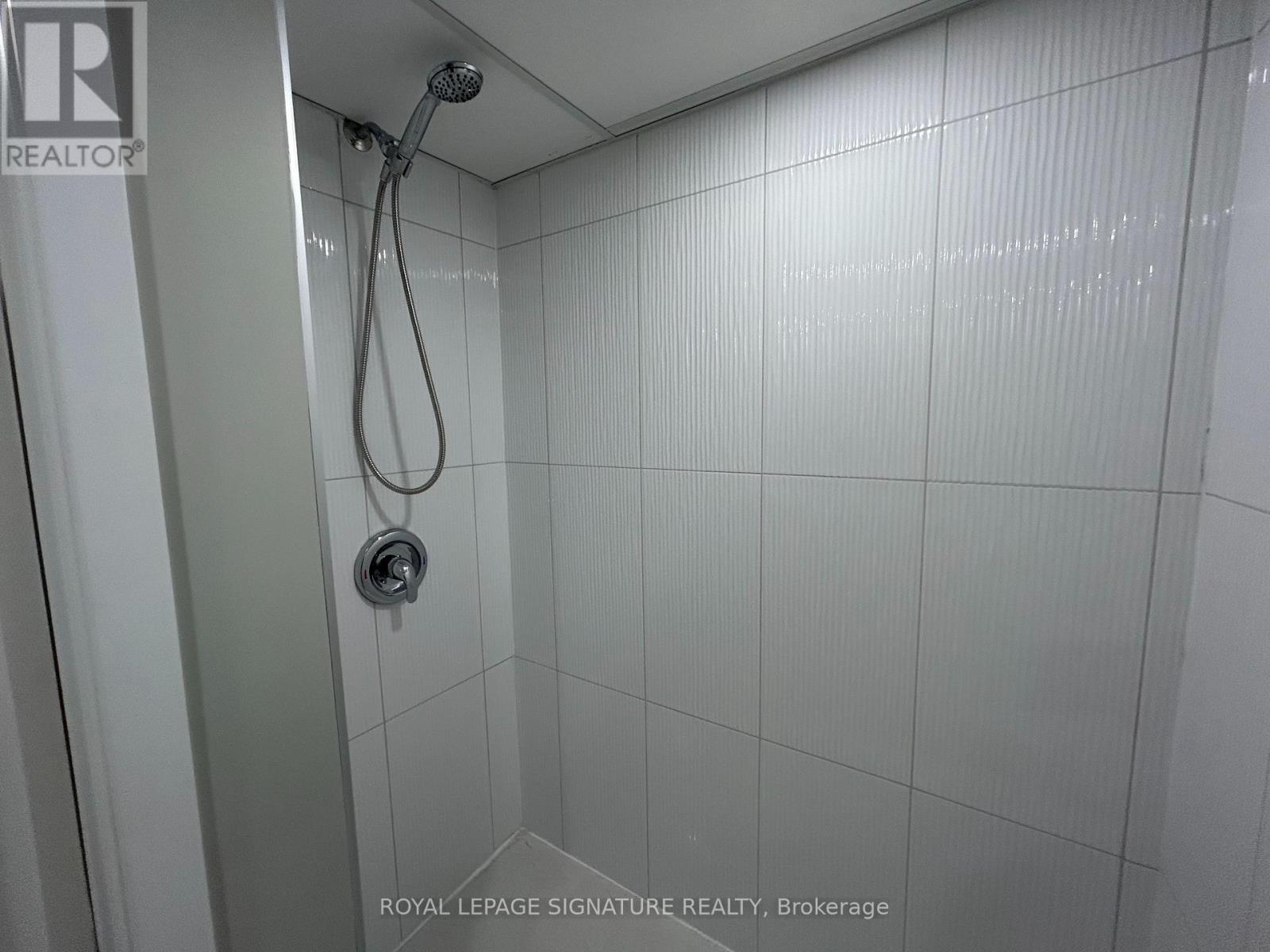 467 Fendalton Street, Mississauga (Cooksville), Ontario  L5B 2L8 - Photo 24 - W12487170