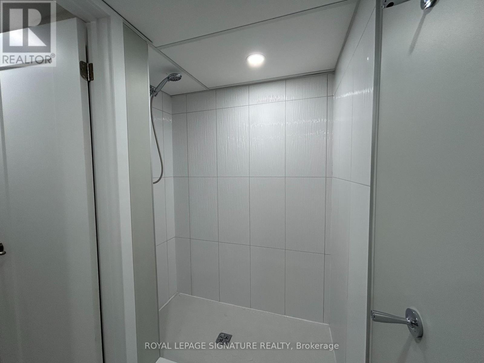 467 Fendalton Street, Mississauga (Cooksville), Ontario  L5B 2L8 - Photo 25 - W12487170