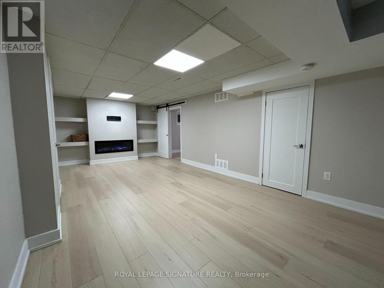 467 Fendalton Street, Mississauga (Cooksville), Ontario  L5B 2L8 - Photo 9 - W12487170