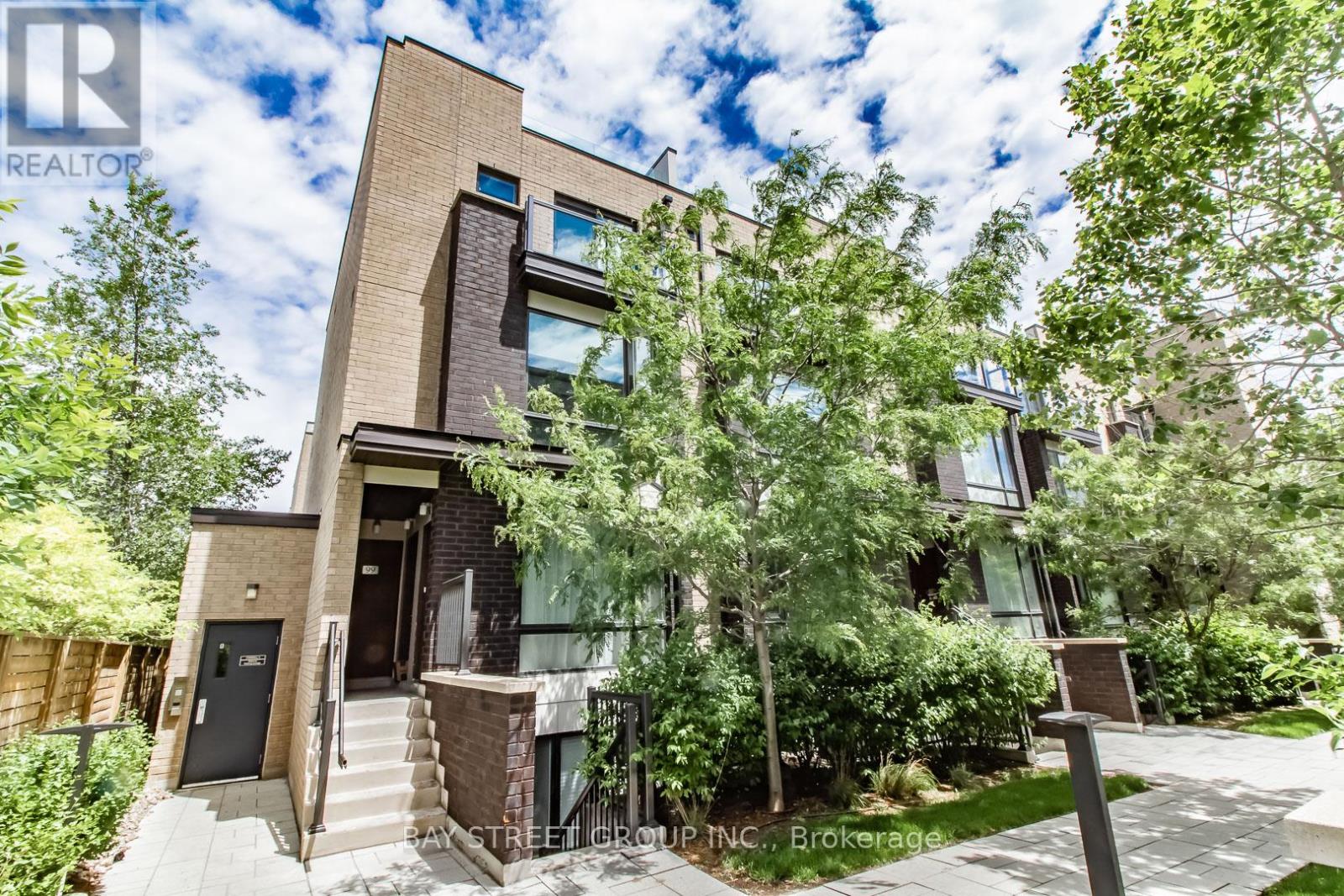 99 - 32 FIELDWAY ROAD, Toronto, Ontario
