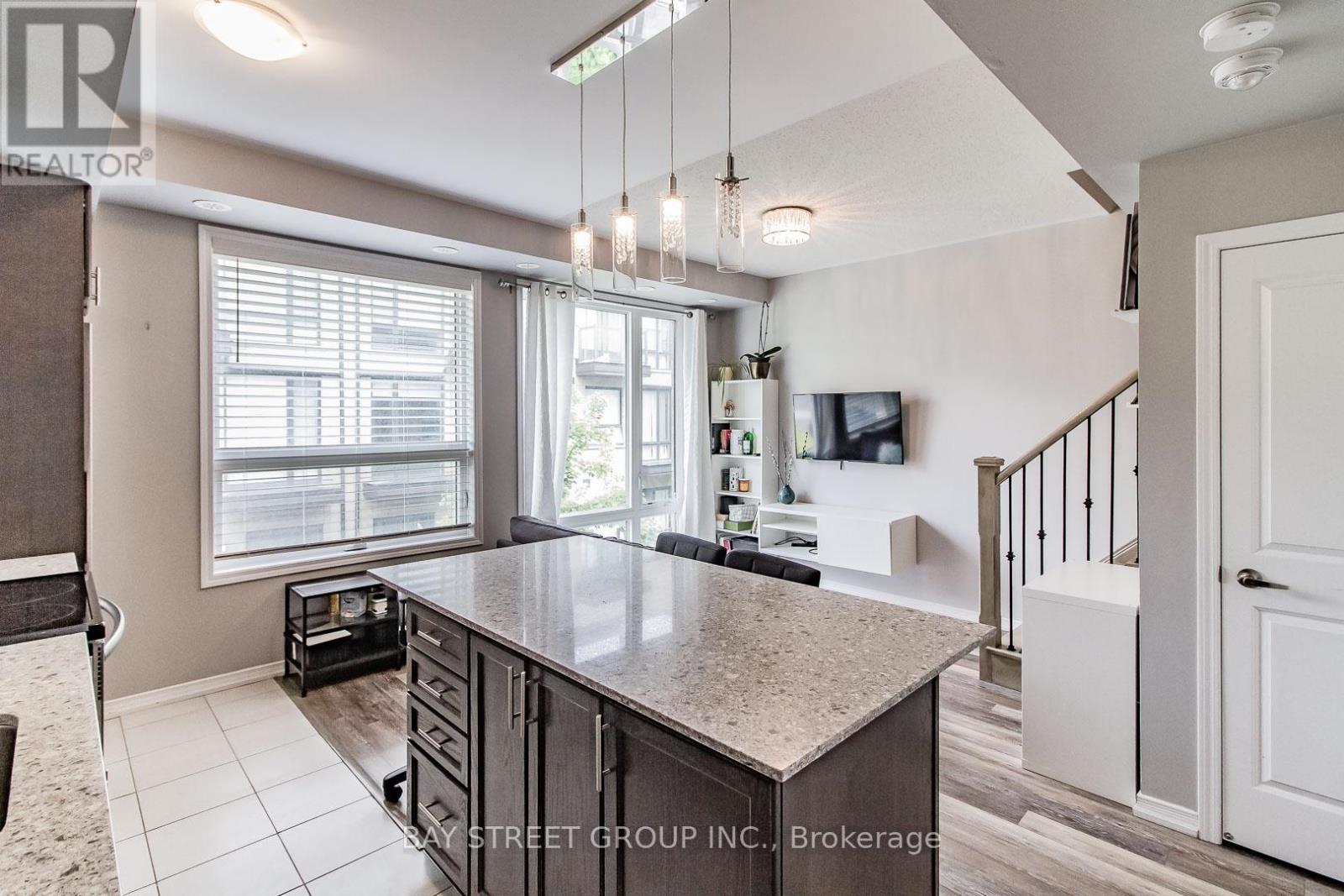 99 - 32 Fieldway Road, Toronto (Islington-City Centre West), Ontario  M8Z 3L2 - Photo 8 - W12487188