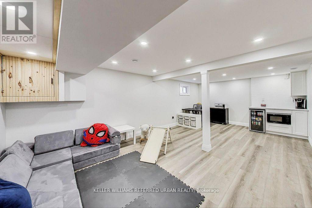 116 Fallingdale Crescent, Brampton, Ontario  L6T 3J6 - Photo 26 - W12487206