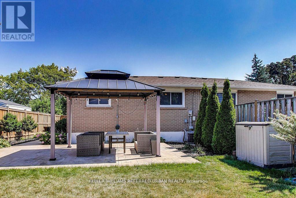 116 Fallingdale Crescent, Brampton, Ontario  L6T 3J6 - Photo 30 - W12487206