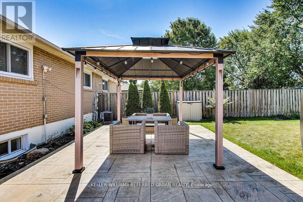 116 Fallingdale Crescent, Brampton, Ontario  L6T 3J6 - Photo 34 - W12487206