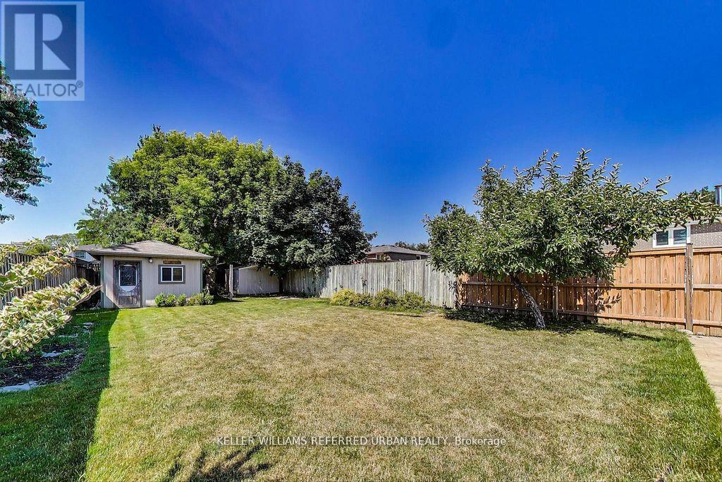 116 Fallingdale Crescent, Brampton, Ontario  L6T 3J6 - Photo 36 - W12487206