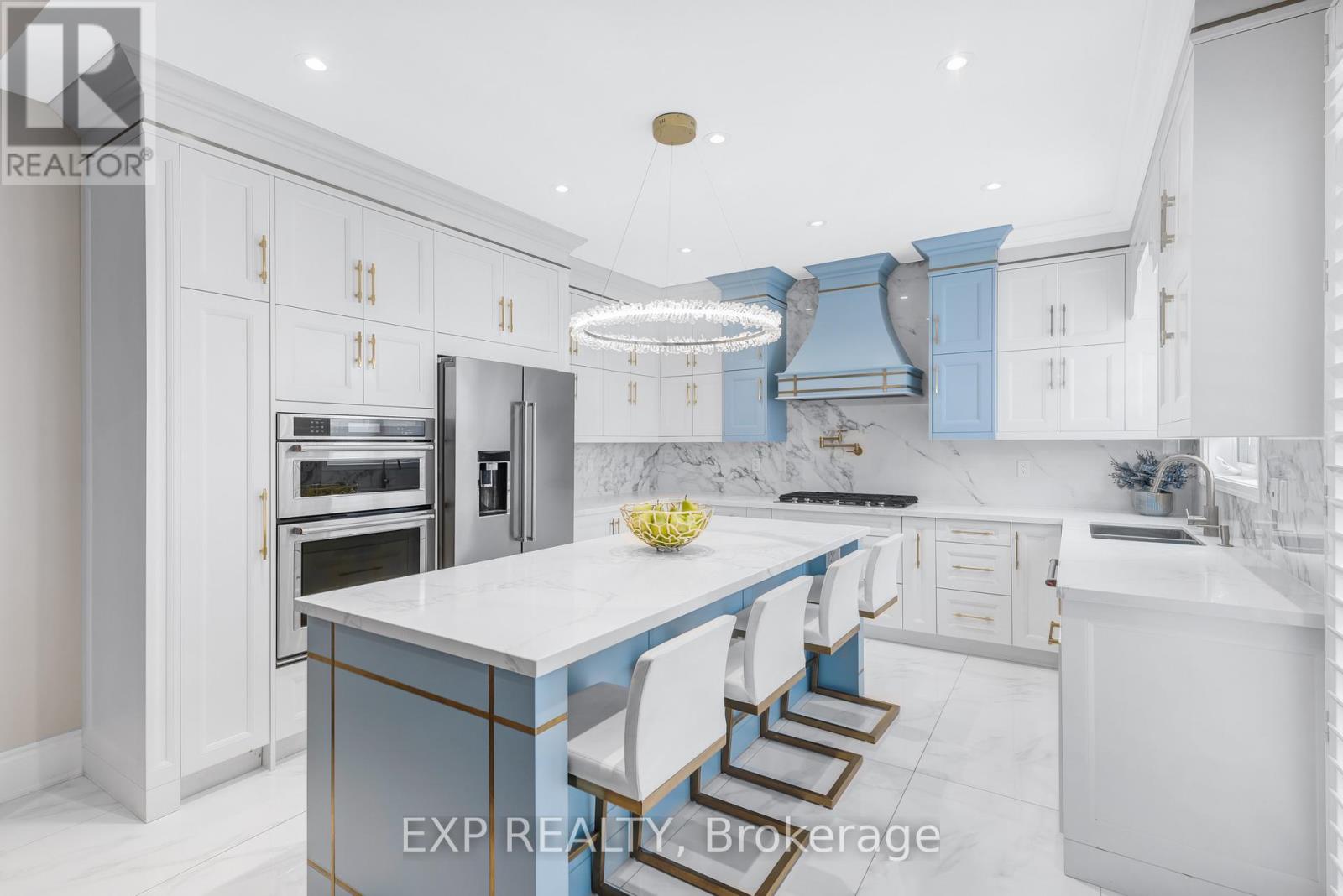 413 Sunny Meadow Boulevard, Brampton (Sandringham-Wellington), Ontario  L6R 0L6 - Photo 11 - W12487224