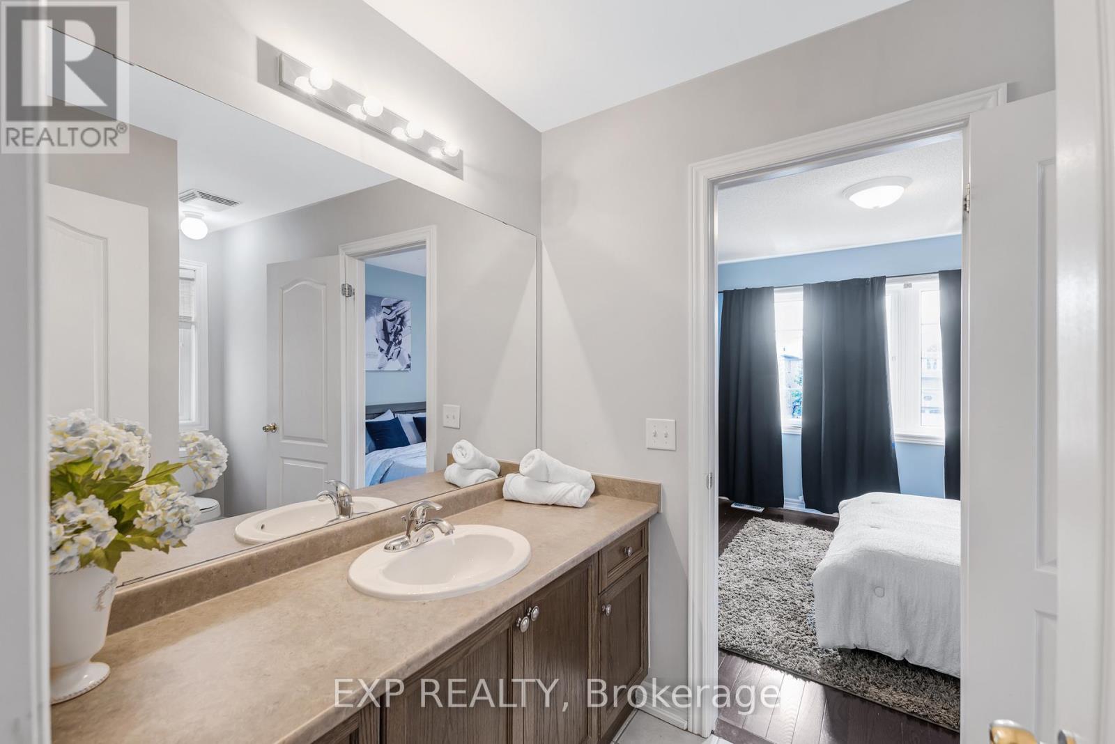 413 Sunny Meadow Boulevard, Brampton (Sandringham-Wellington), Ontario  L6R 0L6 - Photo 29 - W12487224