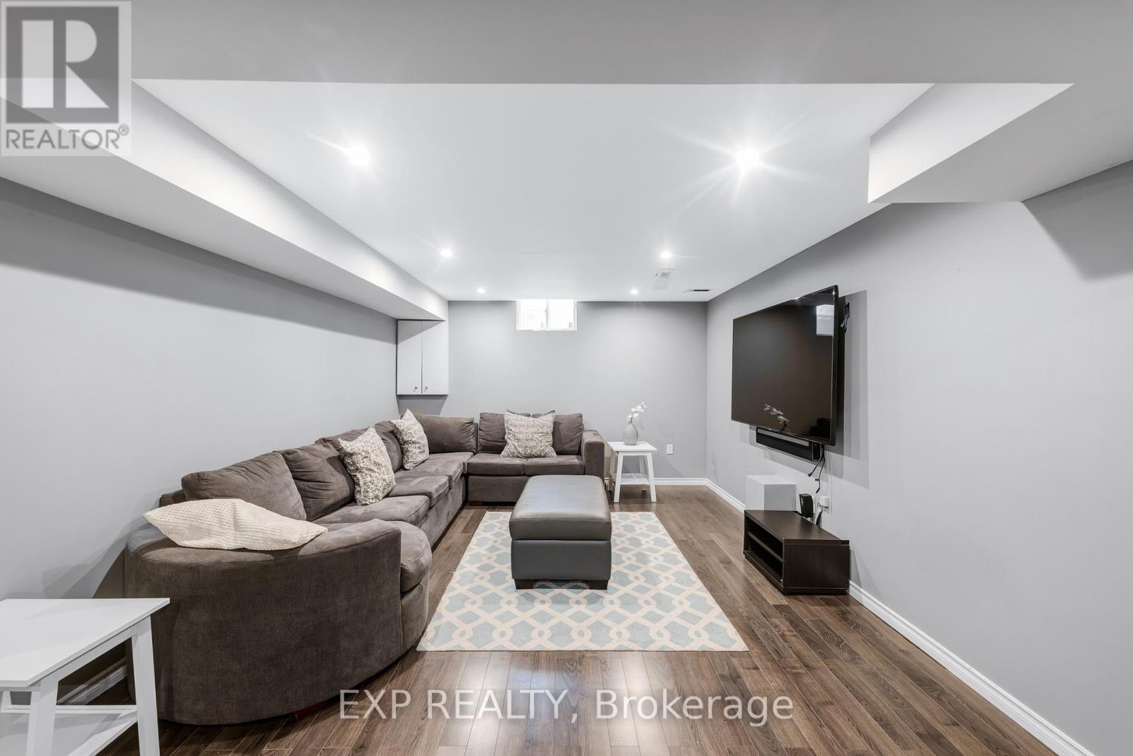 413 Sunny Meadow Boulevard, Brampton (Sandringham-Wellington), Ontario  L6R 0L6 - Photo 38 - W12487224