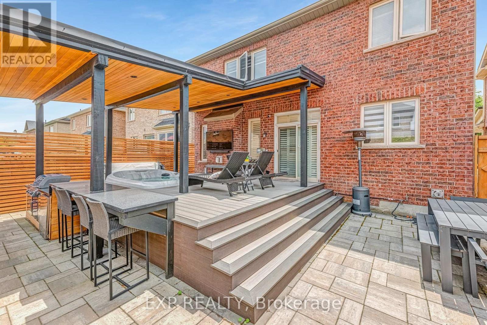 413 Sunny Meadow Boulevard, Brampton (Sandringham-Wellington), Ontario  L6R 0L6 - Photo 44 - W12487224