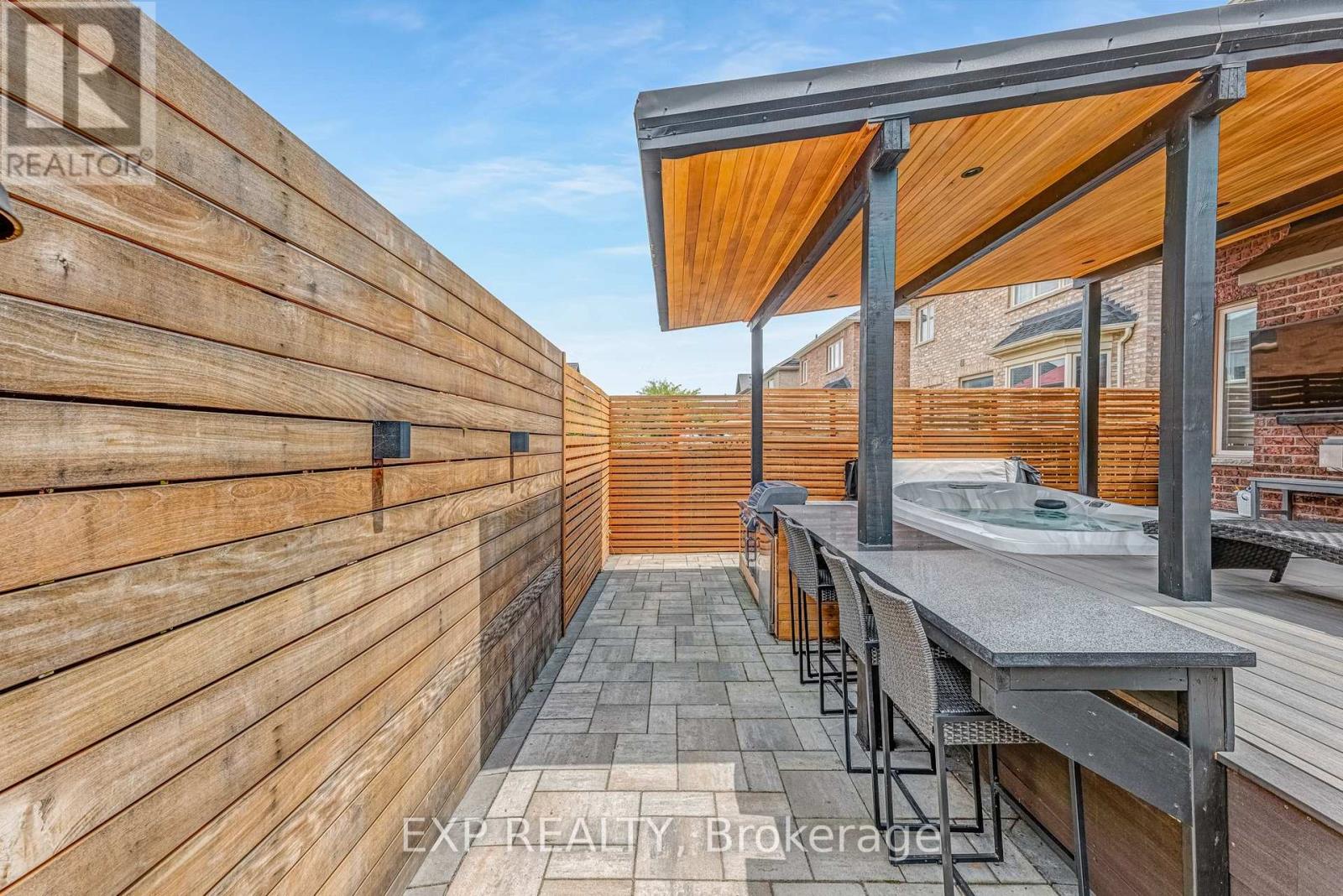 413 Sunny Meadow Boulevard, Brampton (Sandringham-Wellington), Ontario  L6R 0L6 - Photo 45 - W12487224